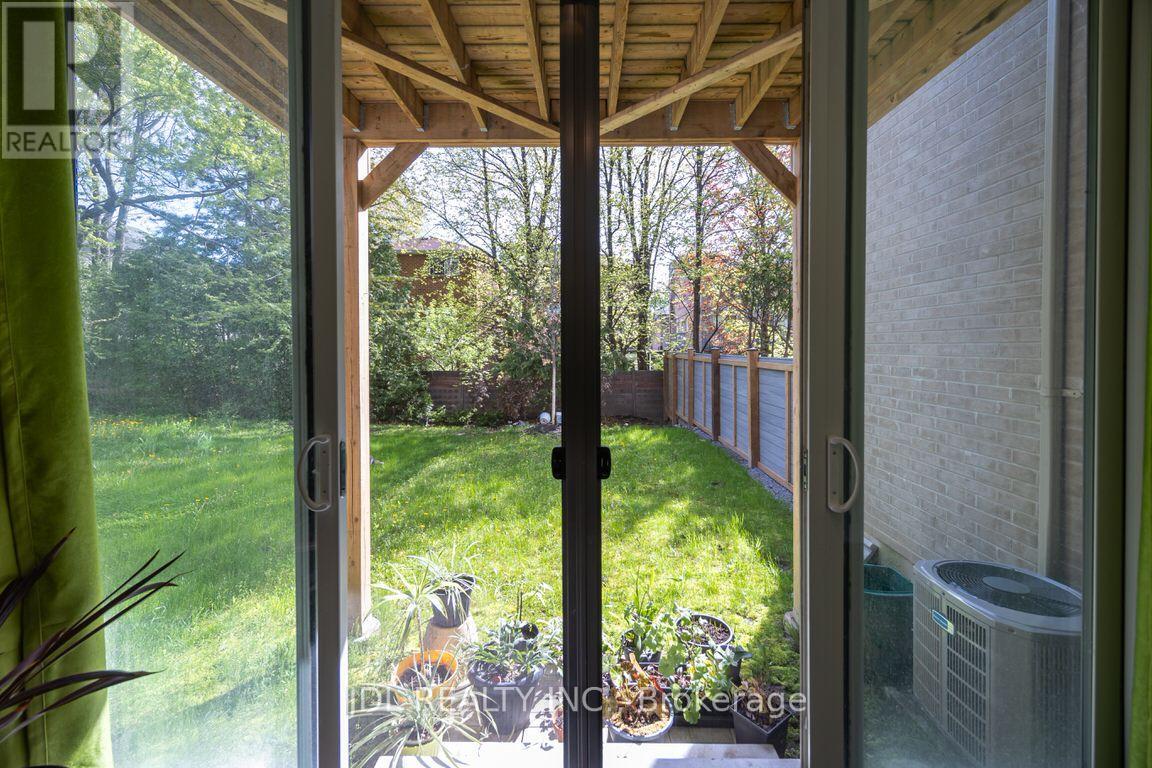 53 Harold Lawrie Lane, Markham, Ontario  L3T 0G1 - Photo 7 - N12428527