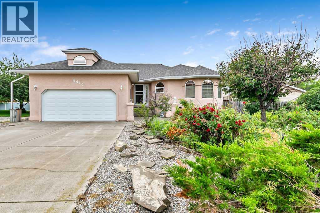 5410 2a Street W, Claresholm, Alberta  T0L 0T0 - Photo 2 - A2240765