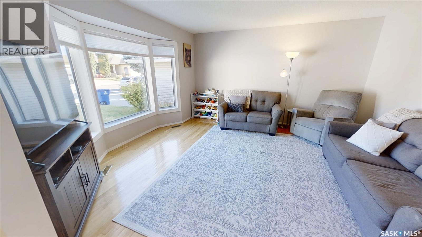 206 Perehudoff Court, Saskatoon, Saskatchewan  S7N 4H1 - Photo 4 - SK019473