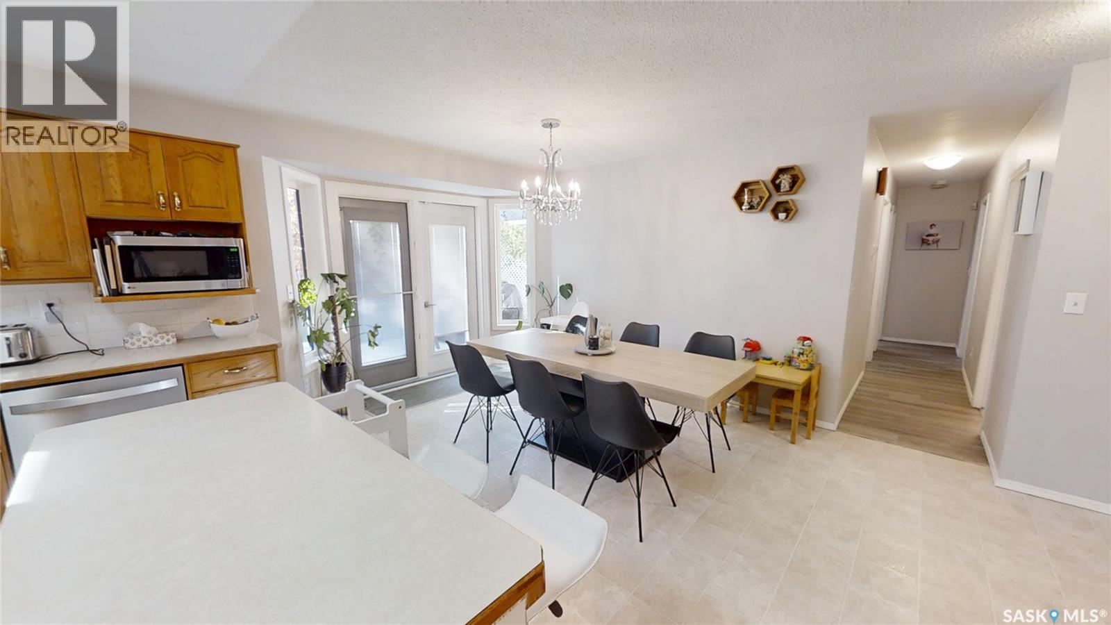 206 Perehudoff Court, Saskatoon, Saskatchewan  S7N 4H1 - Photo 7 - SK019473