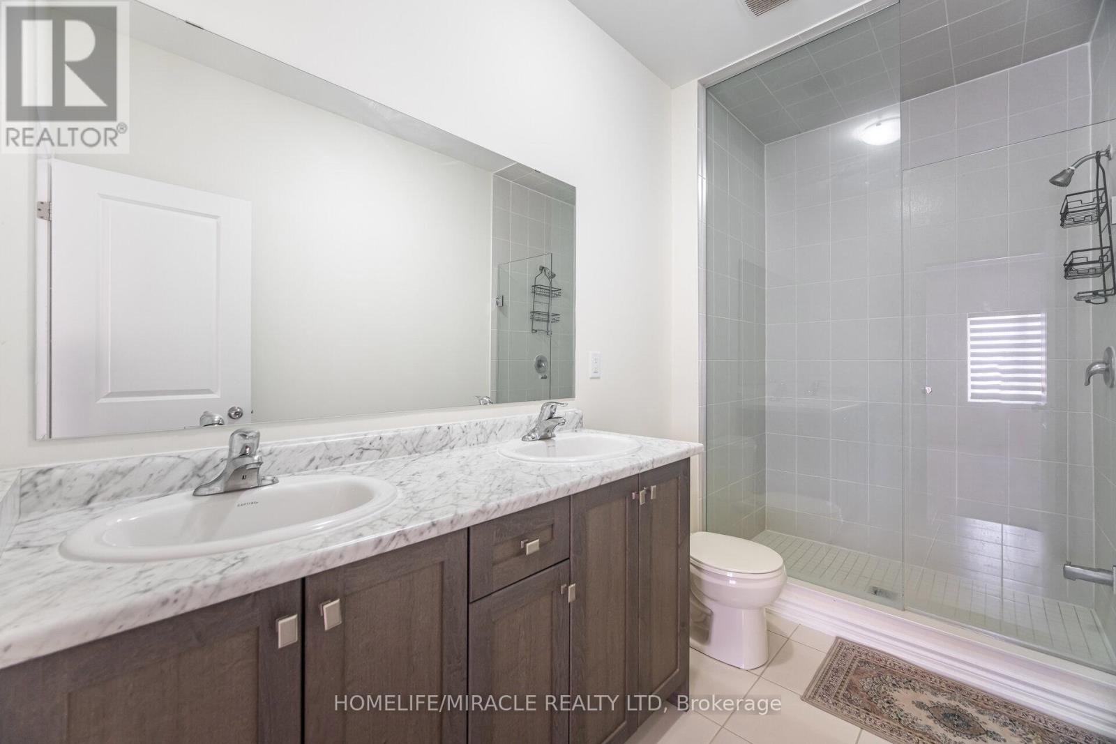 10 Van Wart Street, Whitby, Ontario  L1P 0P8 - Photo 25 - E12430278