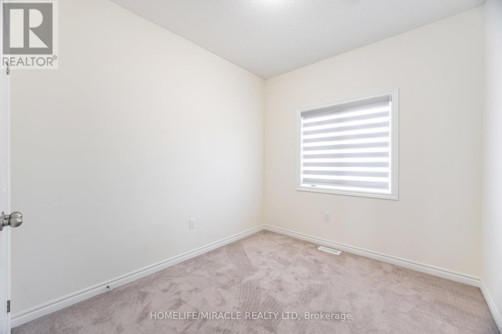 10 Van Wart Street, Whitby, Ontario  L1P 0P8 - Photo 31 - E12430278