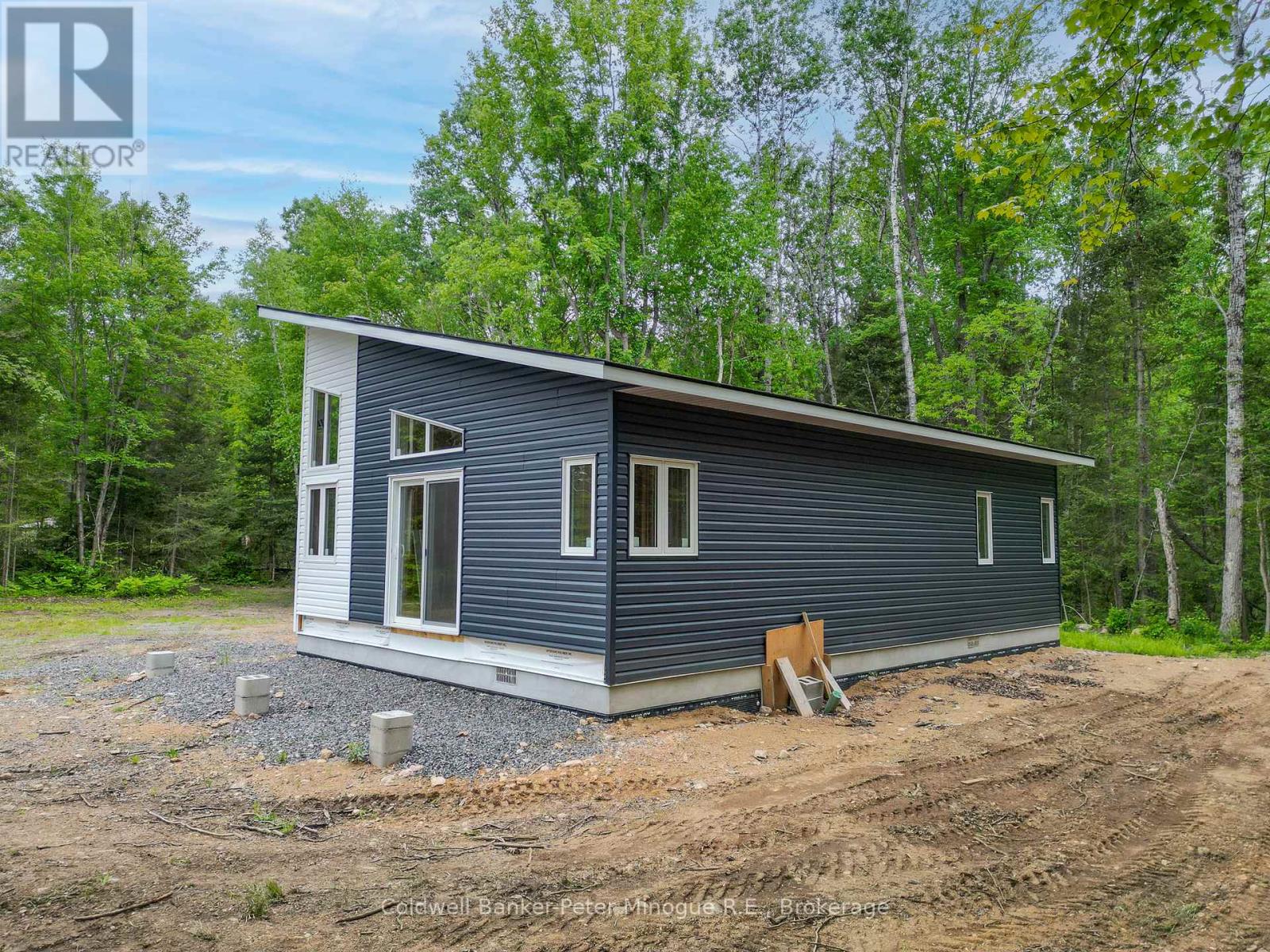 30 Shields Point Road, Bonfield, Ontario  P0H 2E0 - Photo 11 - X12421631
