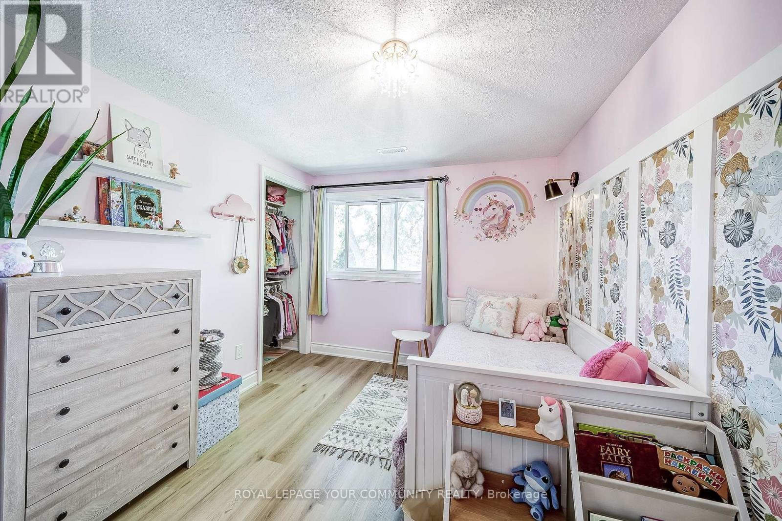 124 Tyson Drive, East Gwillimbury, Ontario  L0G 1H0 - Photo 16 - N12429109