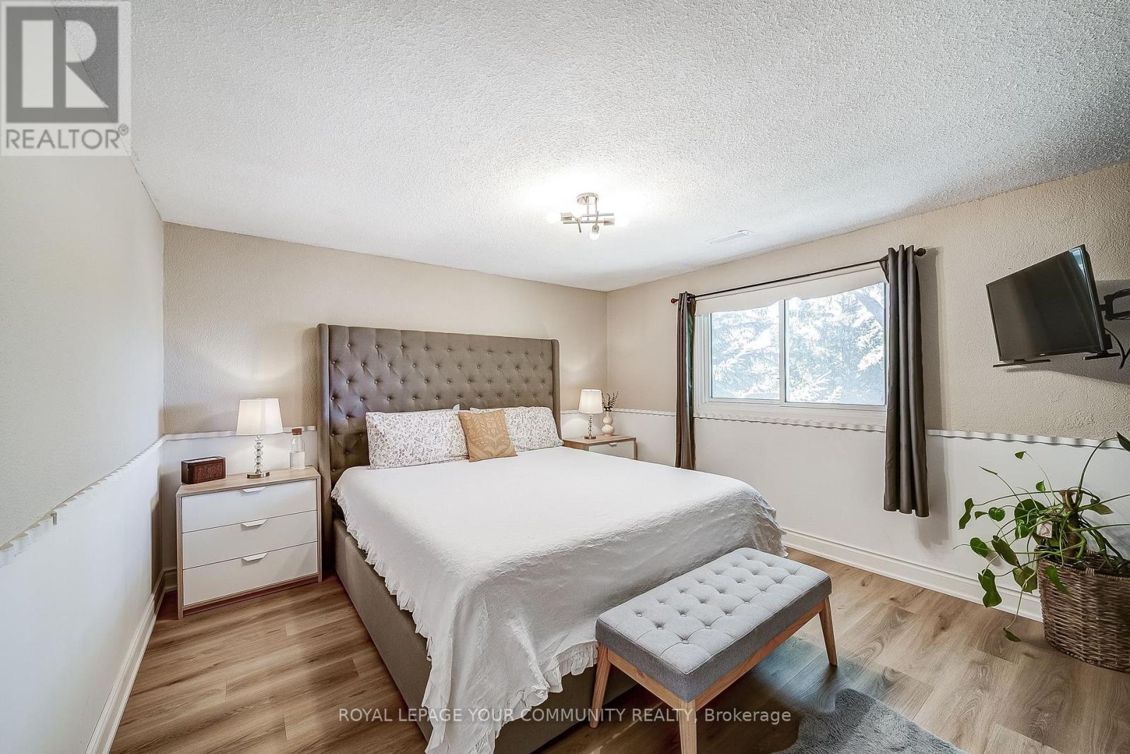 124 Tyson Drive, East Gwillimbury, Ontario  L0G 1H0 - Photo 18 - N12429109