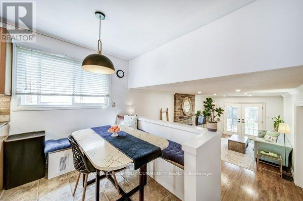 124 Tyson Drive, East Gwillimbury, Ontario  L0G 1H0 - Photo 5 - N12429109