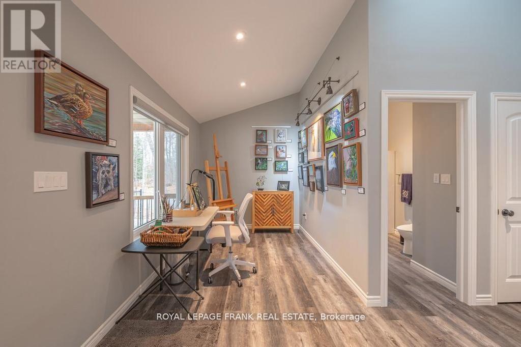 24 Ted's Lane, Trent Lakes, Ontario  K0L 1J0 - Photo 9 - X12430290