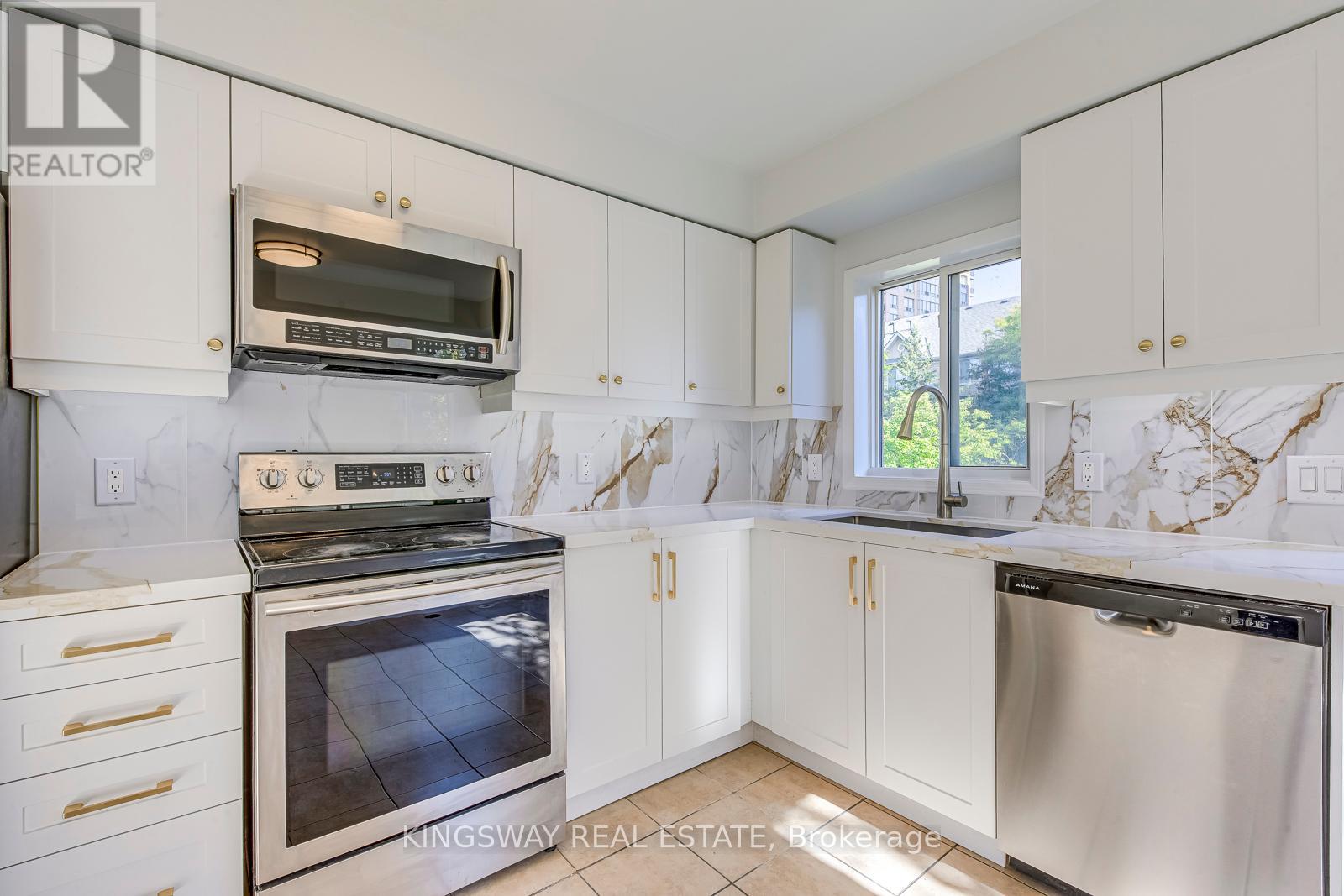 61 - 50 Strathaven Drive, Mississauga, Ontario  L5R 4E7 - Photo 11 - W12430276