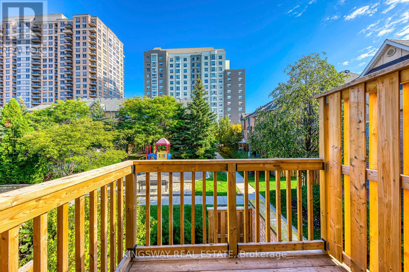 61 - 50 Strathaven Drive, Mississauga, Ontario  L5R 4E7 - Photo 14 - W12430276