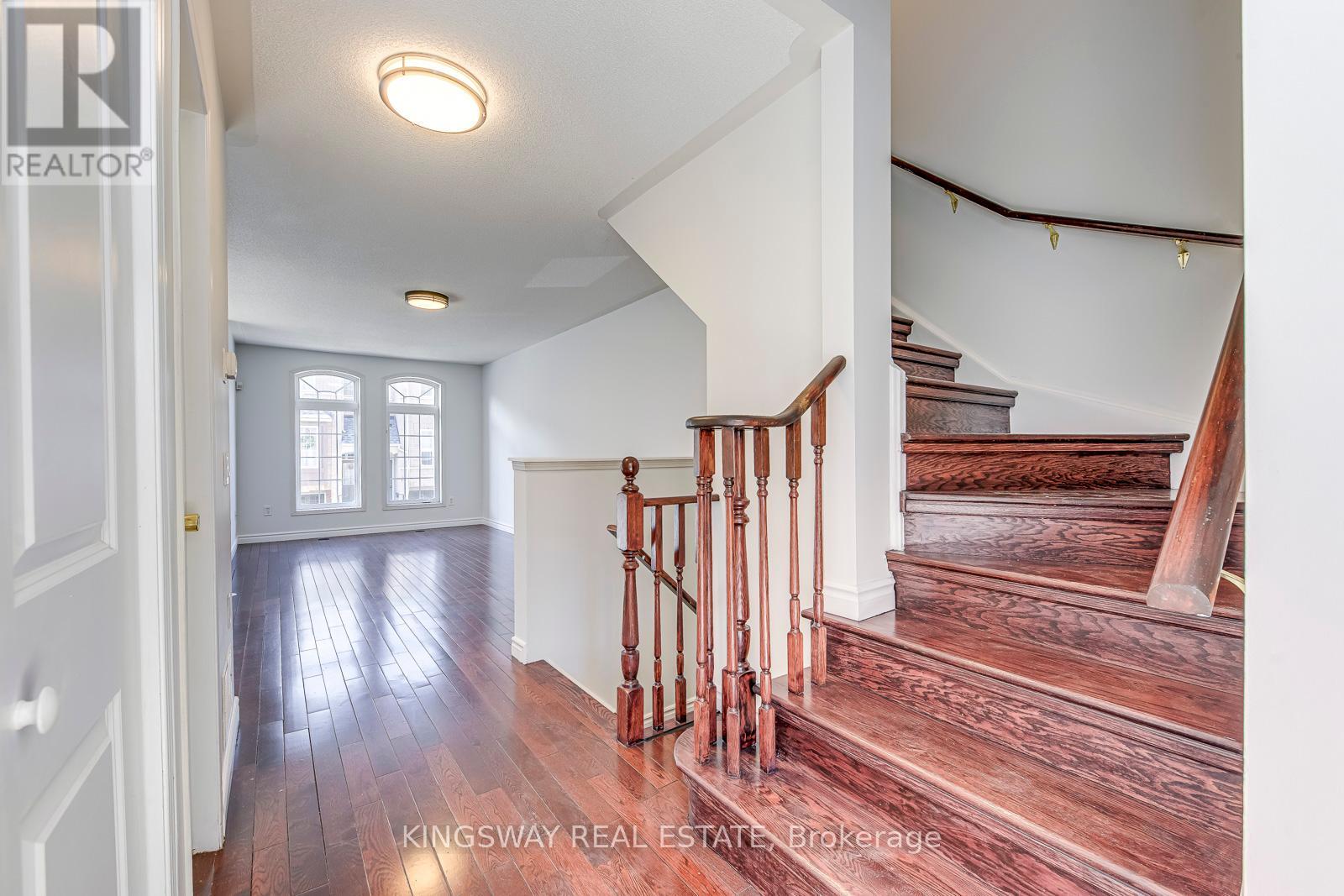 61 - 50 Strathaven Drive, Mississauga, Ontario  L5R 4E7 - Photo 19 - W12430276