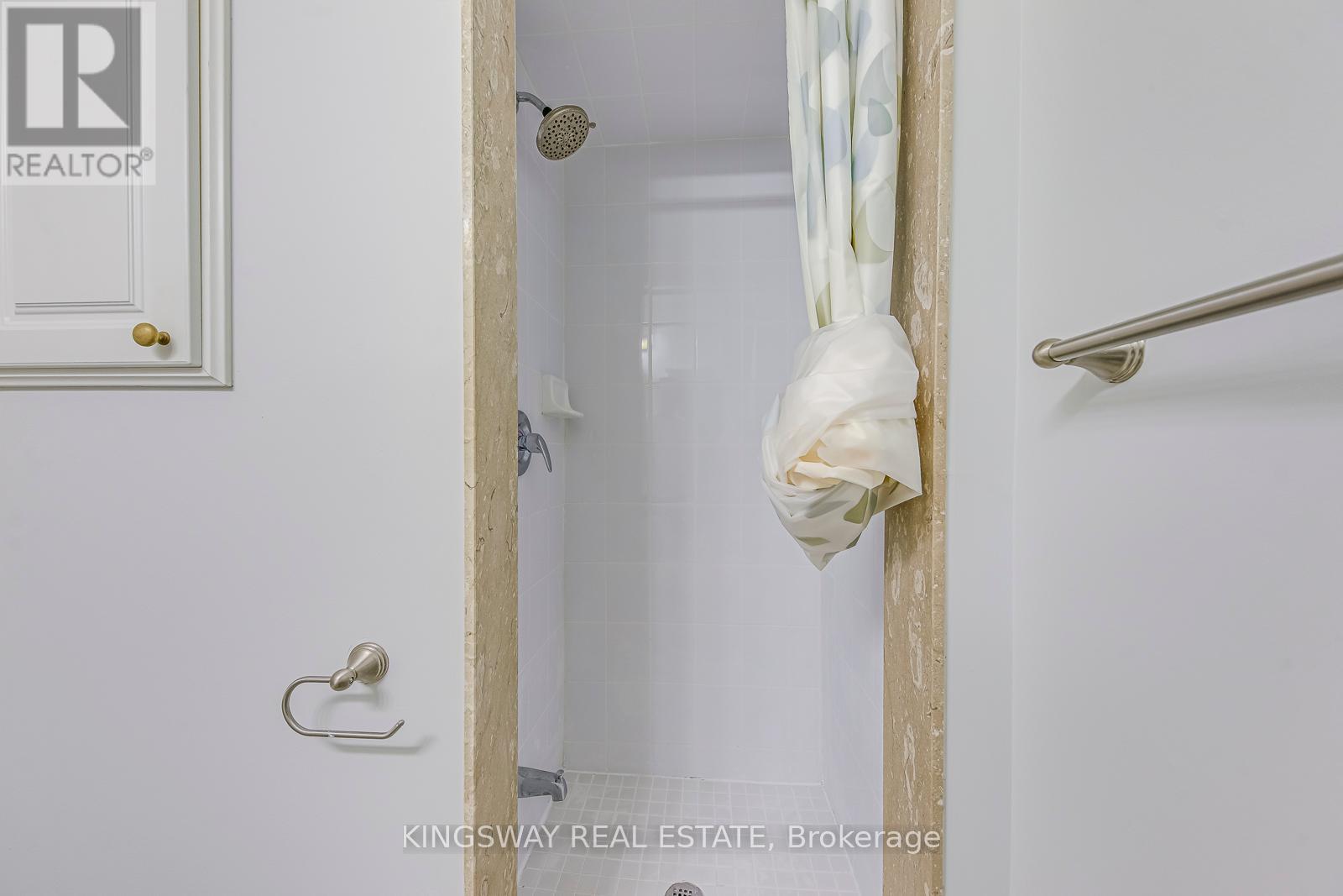 61 - 50 Strathaven Drive, Mississauga, Ontario  L5R 4E7 - Photo 25 - W12430276