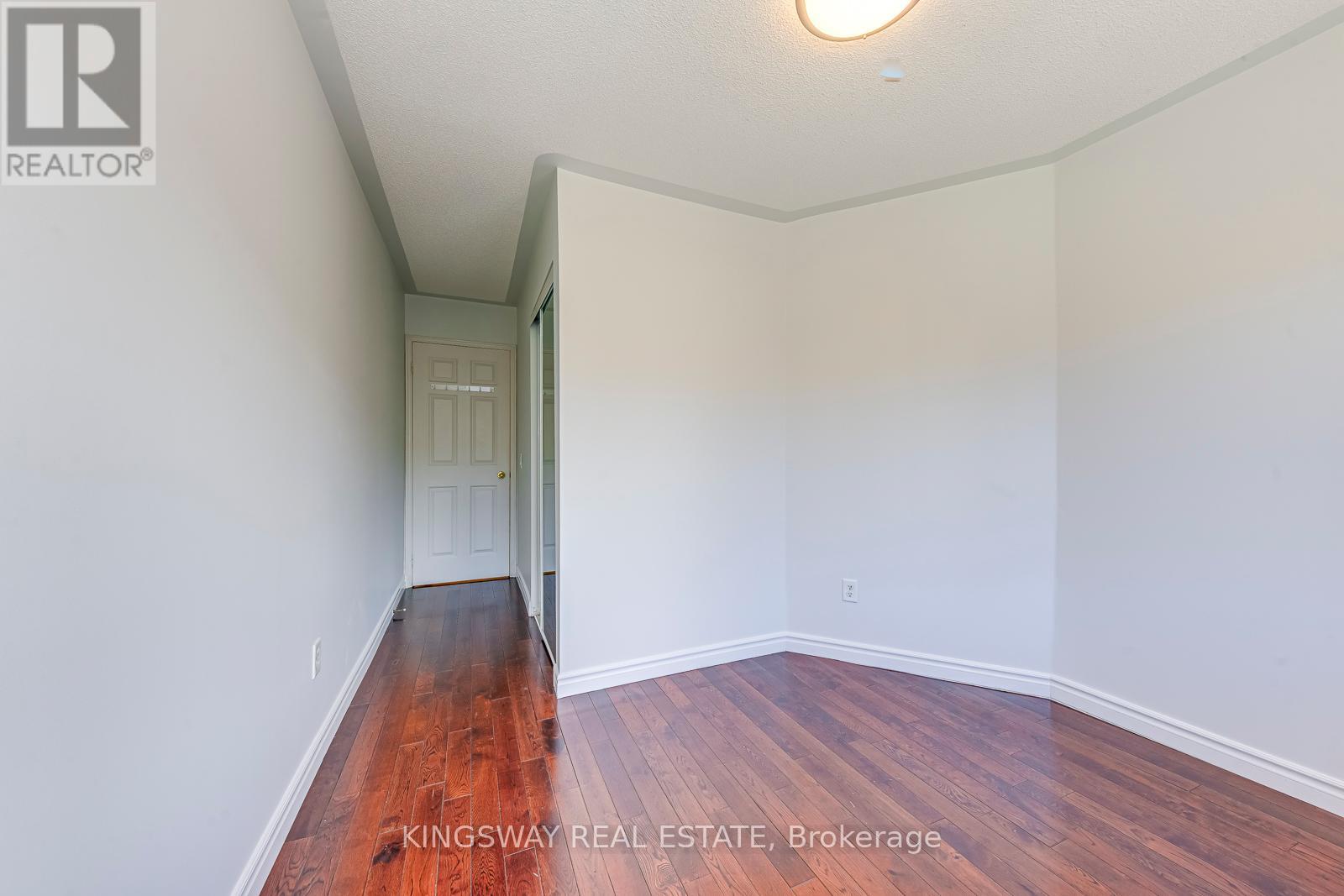 61 - 50 Strathaven Drive, Mississauga, Ontario  L5R 4E7 - Photo 27 - W12430276