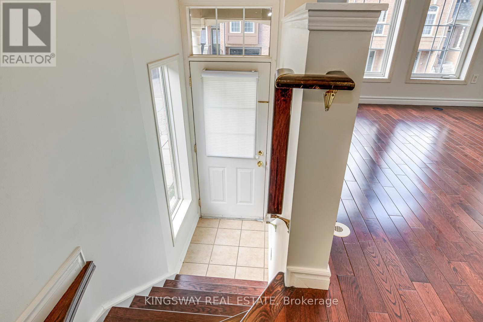 61 - 50 Strathaven Drive, Mississauga, Ontario  L5R 4E7 - Photo 3 - W12430276