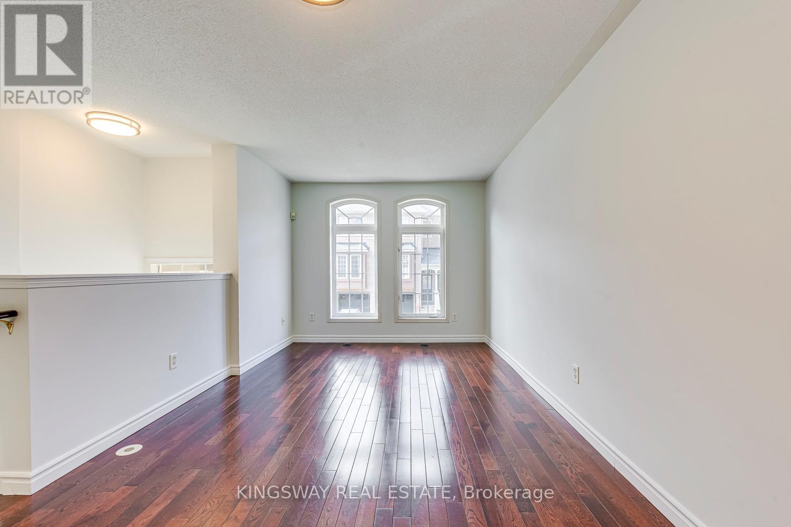 61 - 50 Strathaven Drive, Mississauga, Ontario  L5R 4E7 - Photo 6 - W12430276