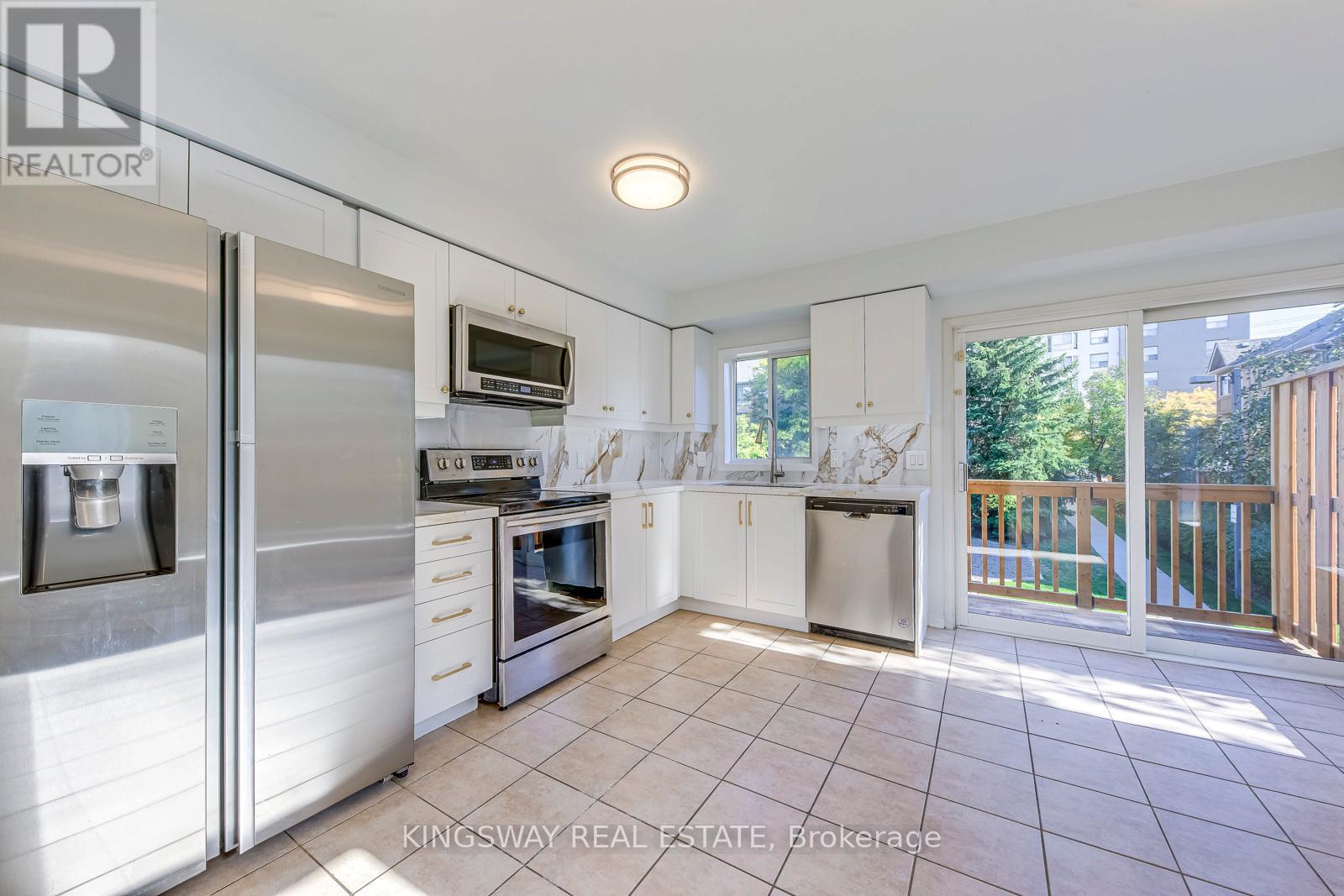 61 - 50 Strathaven Drive, Mississauga, Ontario  L5R 4E7 - Photo 9 - W12430276