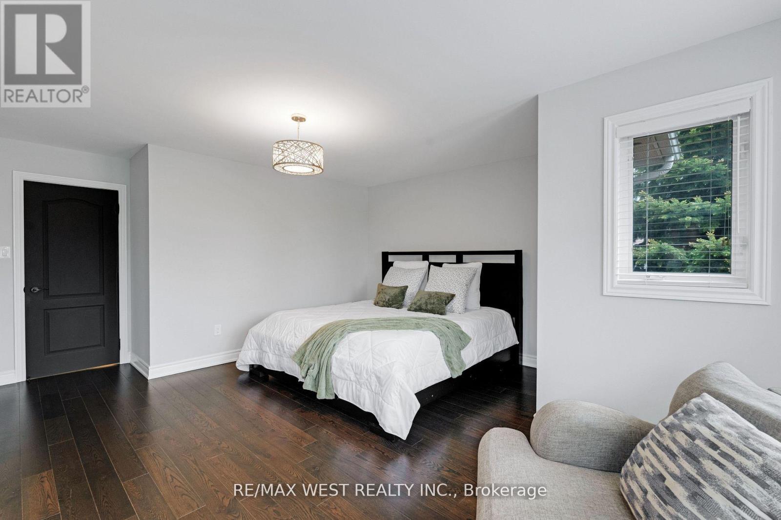 43 Wakely Boulevard, Caledon, Ontario  L7E 2H1 - Photo 19 - W12430280