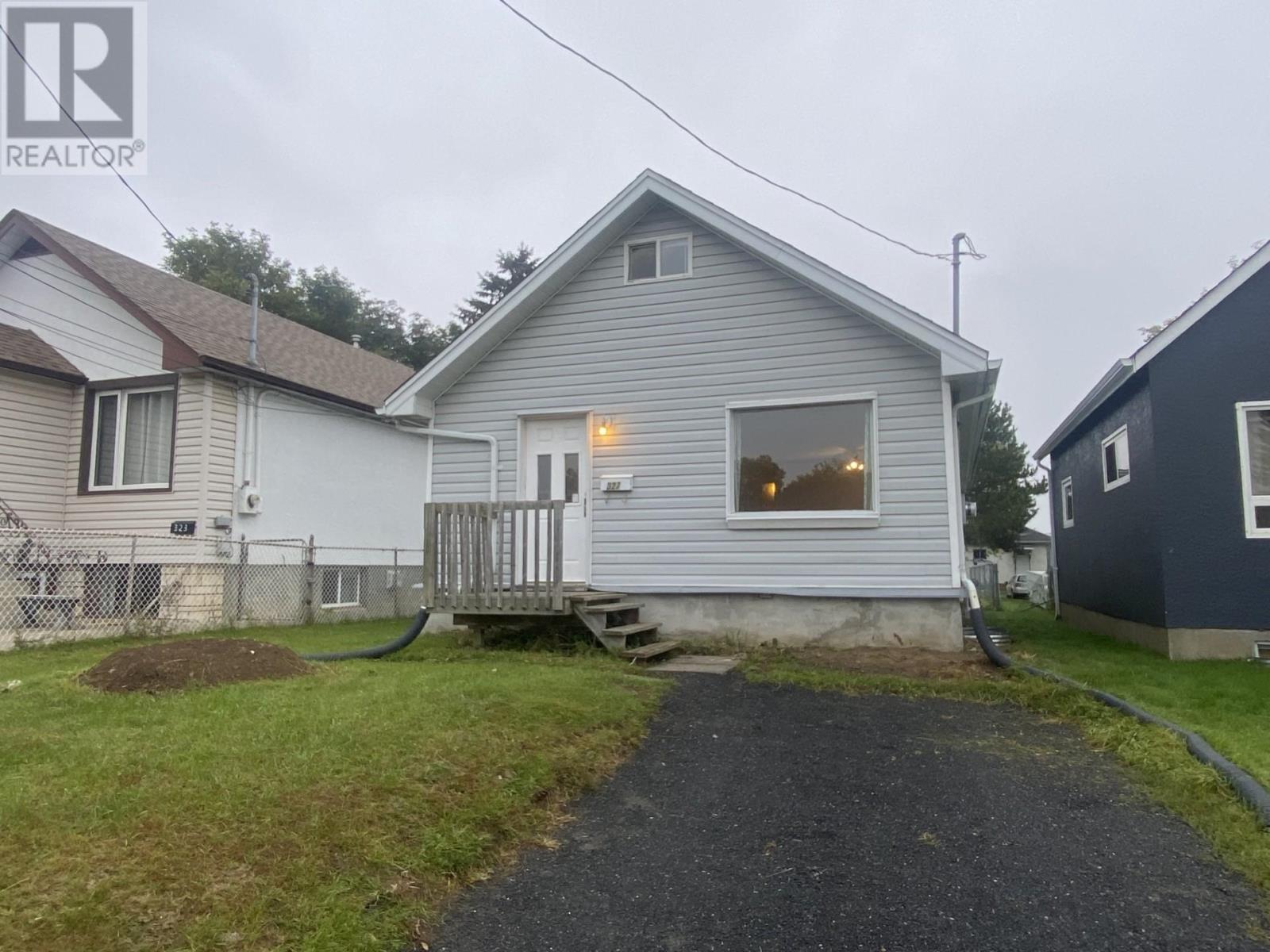 327 Rupert Street, Thunder Bay, Ontario  P7B 3X7 - Photo 1 - TB252888