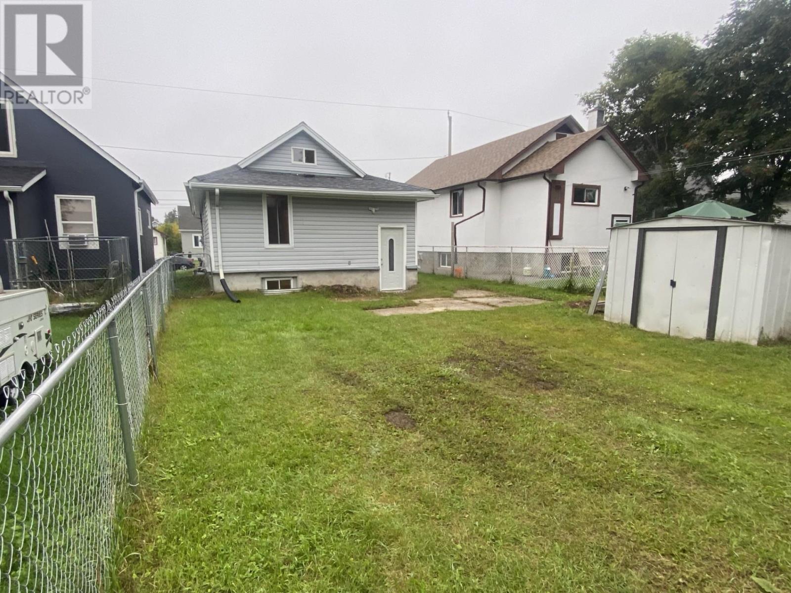 327 Rupert Street, Thunder Bay, Ontario  P7B 3X7 - Photo 5 - TB252888