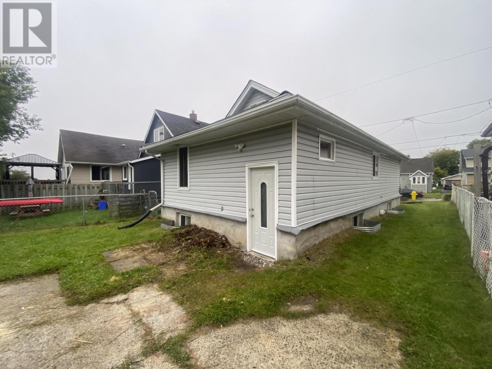 327 Rupert Street, Thunder Bay, Ontario  P7B 3X7 - Photo 6 - TB252888
