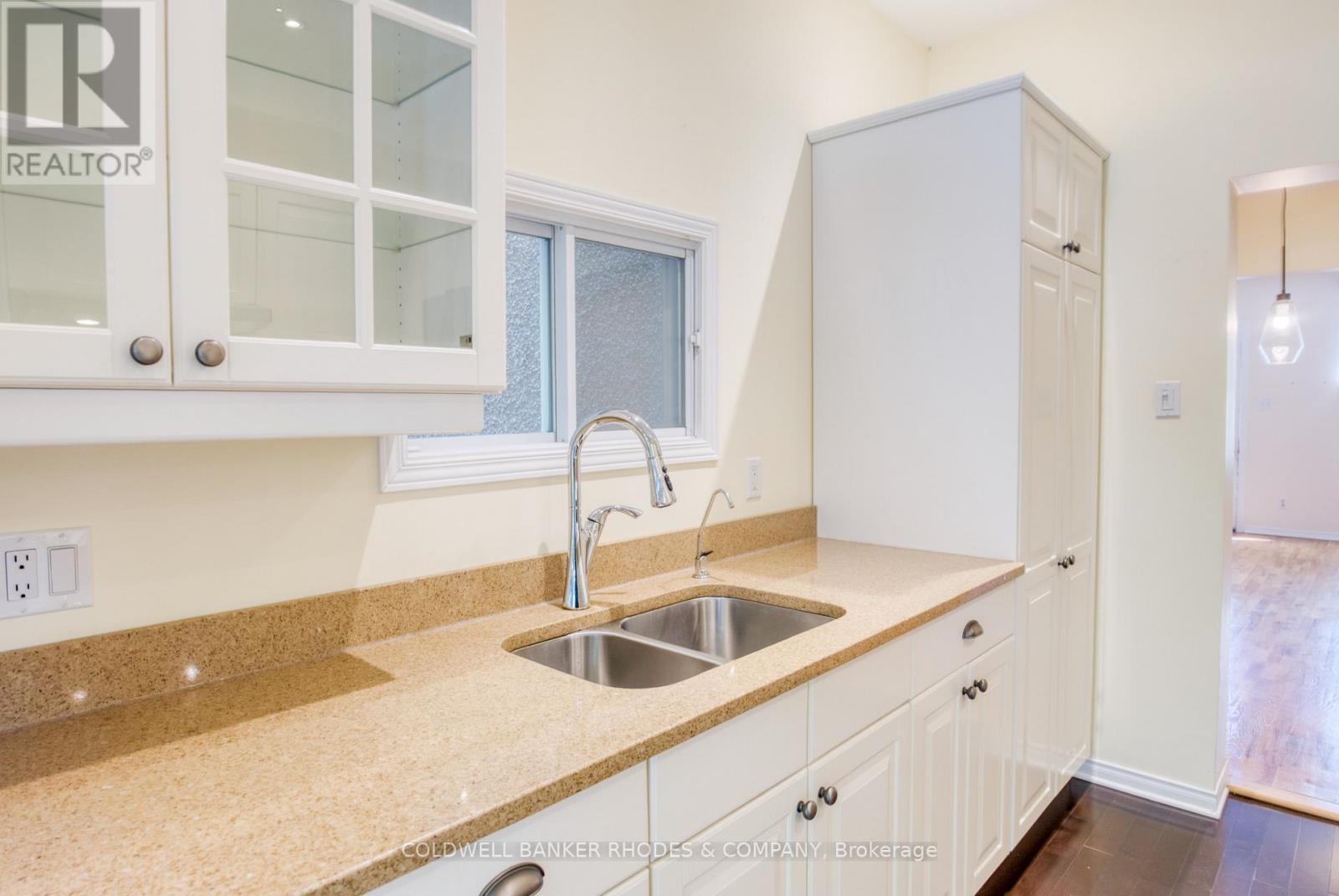 129 Elm Street, Ottawa, Ontario  K1R 6N4 - Photo 12 - X12430299
