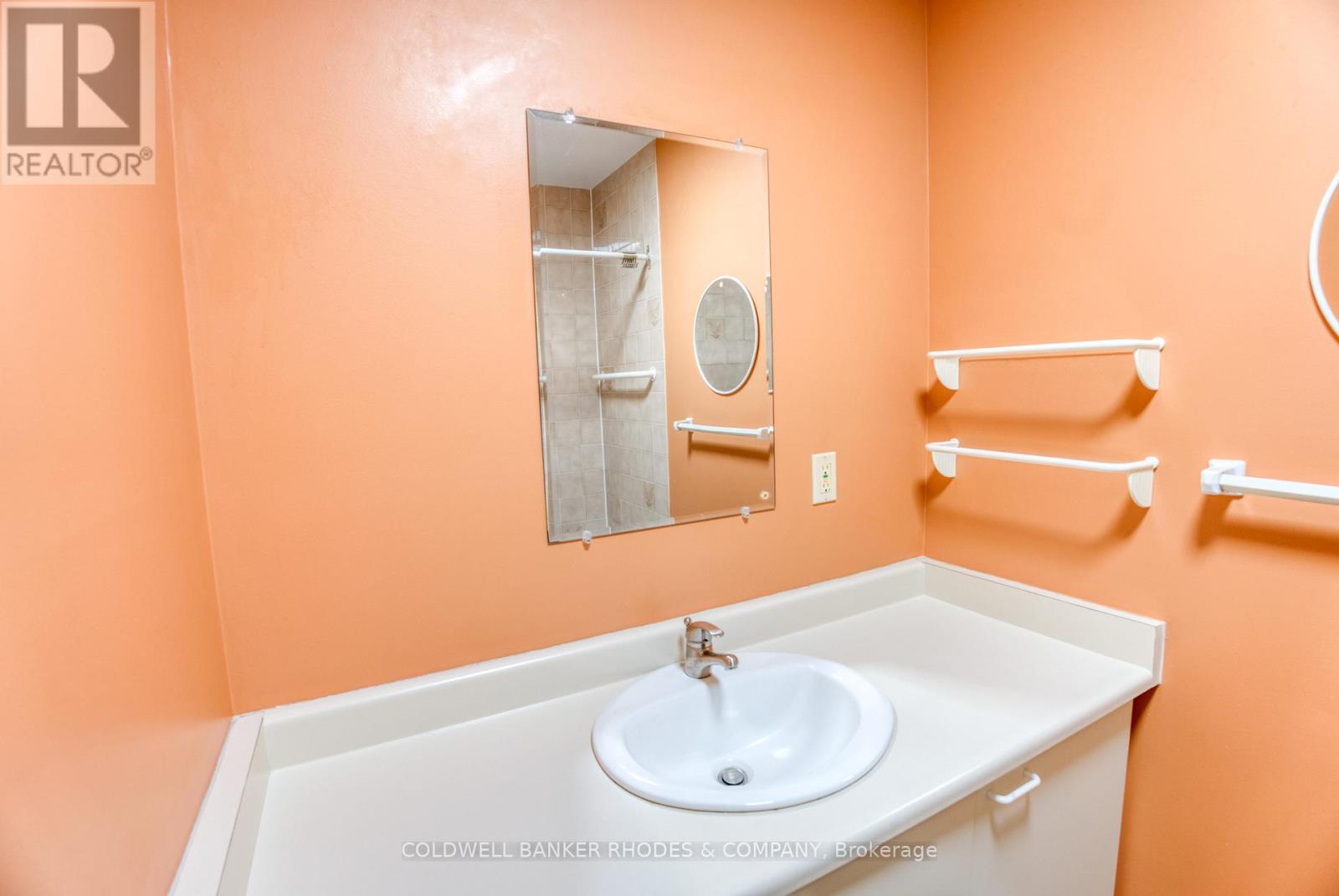129 Elm Street, Ottawa, Ontario  K1R 6N4 - Photo 22 - X12430299