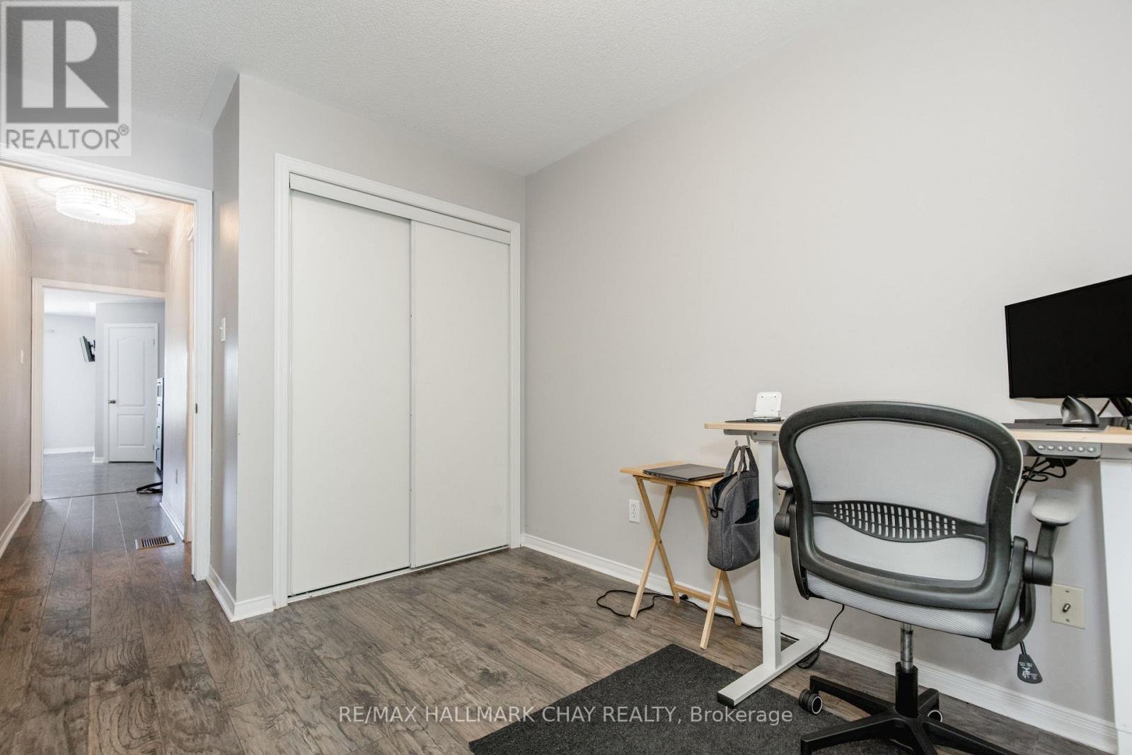 256 Ferndale Drive S, Barrie, Ontario  L4N 8J9 - Photo 18 - S12412382