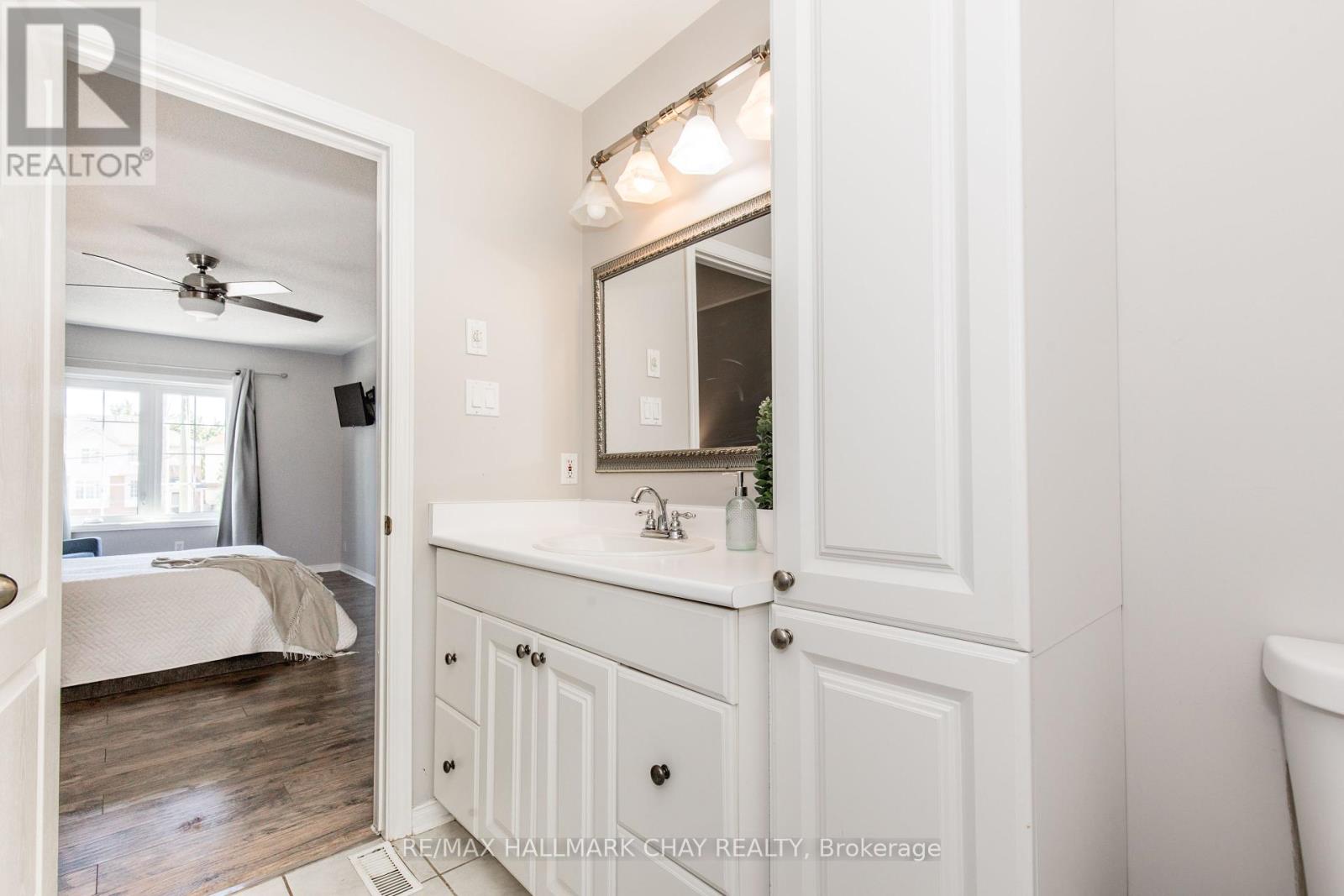 256 Ferndale Drive S, Barrie, Ontario  L4N 8J9 - Photo 14 - S12412382