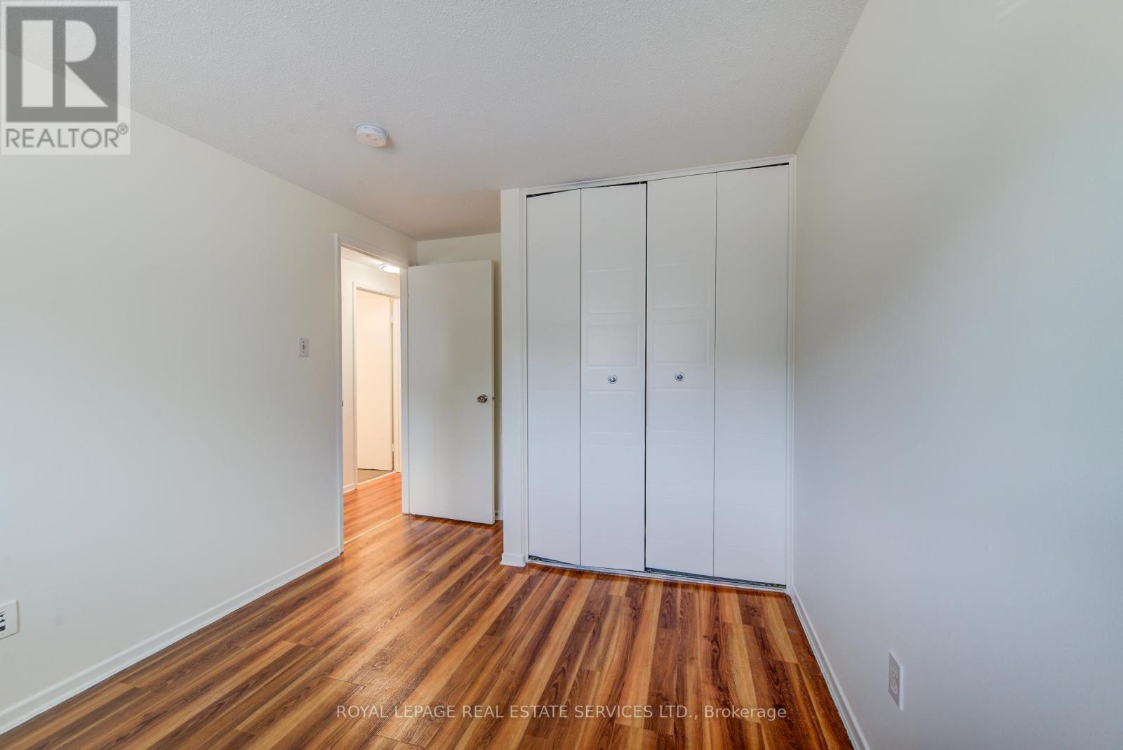 104 Mcdougall Road, Waterloo, Ontario  N2L 5C5 - Photo 22 - X12425450