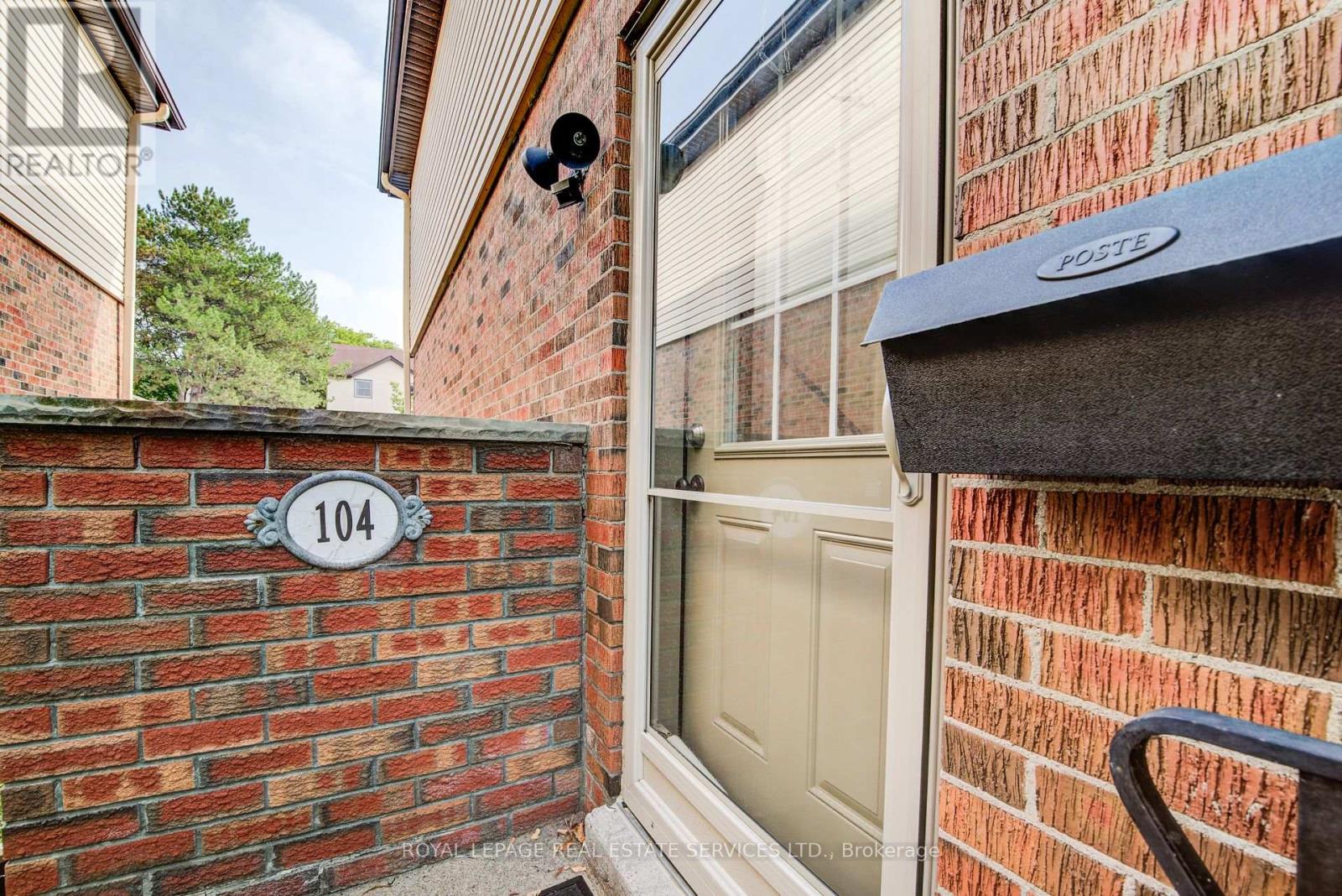 104 Mcdougall Road, Waterloo, Ontario  N2L 5C5 - Photo 37 - X12425450