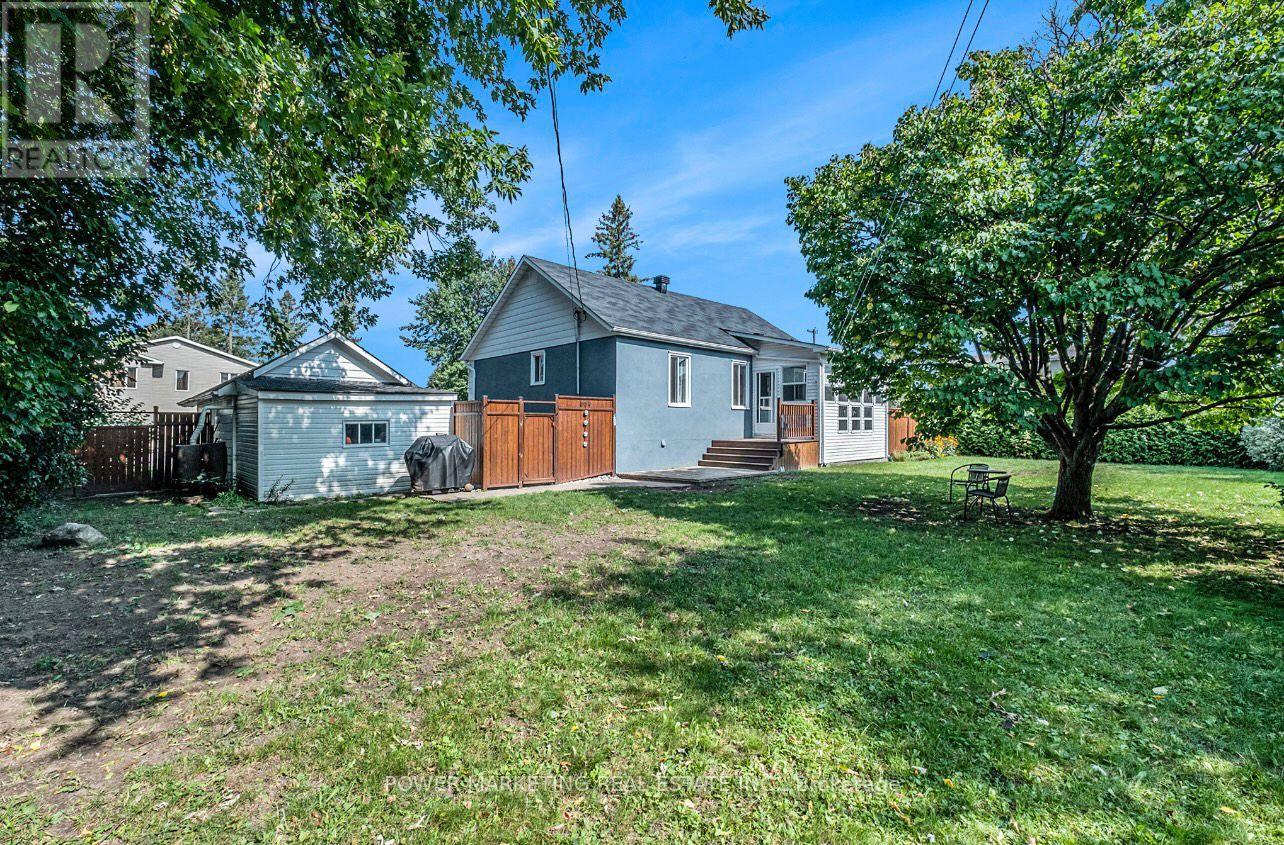 42 COTE DES NEIGES ROAD, Ottawa, Ontario