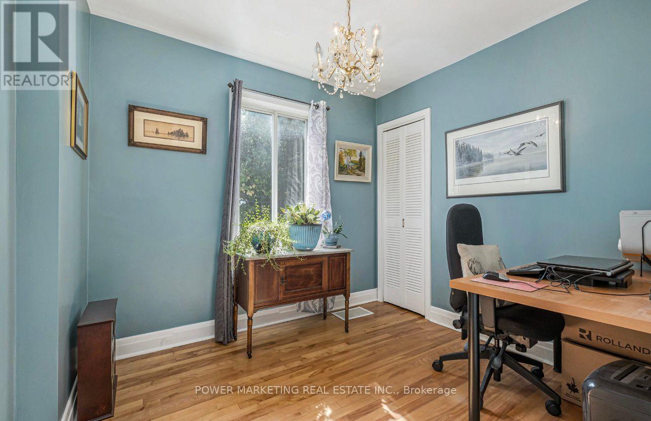 42 Cote Des Neiges Road, Ottawa, Ontario  K2G 2C6 - Photo 3 - X12430333