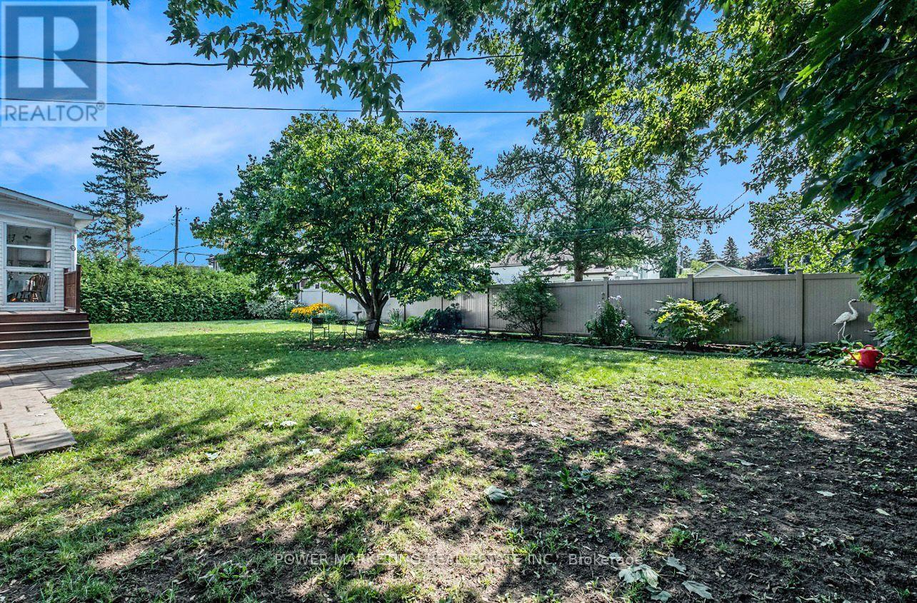 42 Cote Des Neiges Road, Ottawa, Ontario  K2G 2C6 - Photo 4 - X12430333
