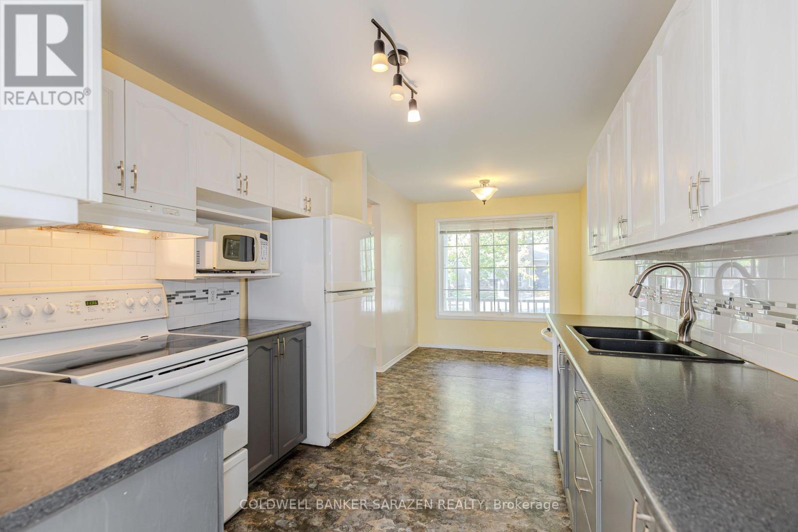 182 Windhurst Drive, Ottawa, Ontario  K2G 6J4 - Photo 13 - X12430346
