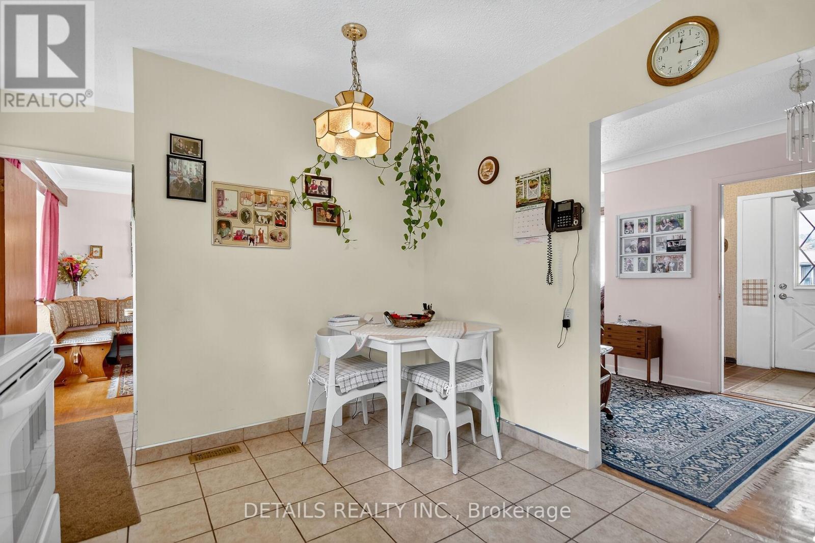 101 Hilliard Avenue, Ottawa, Ontario  K2E 6C5 - Photo 13 - X12430349