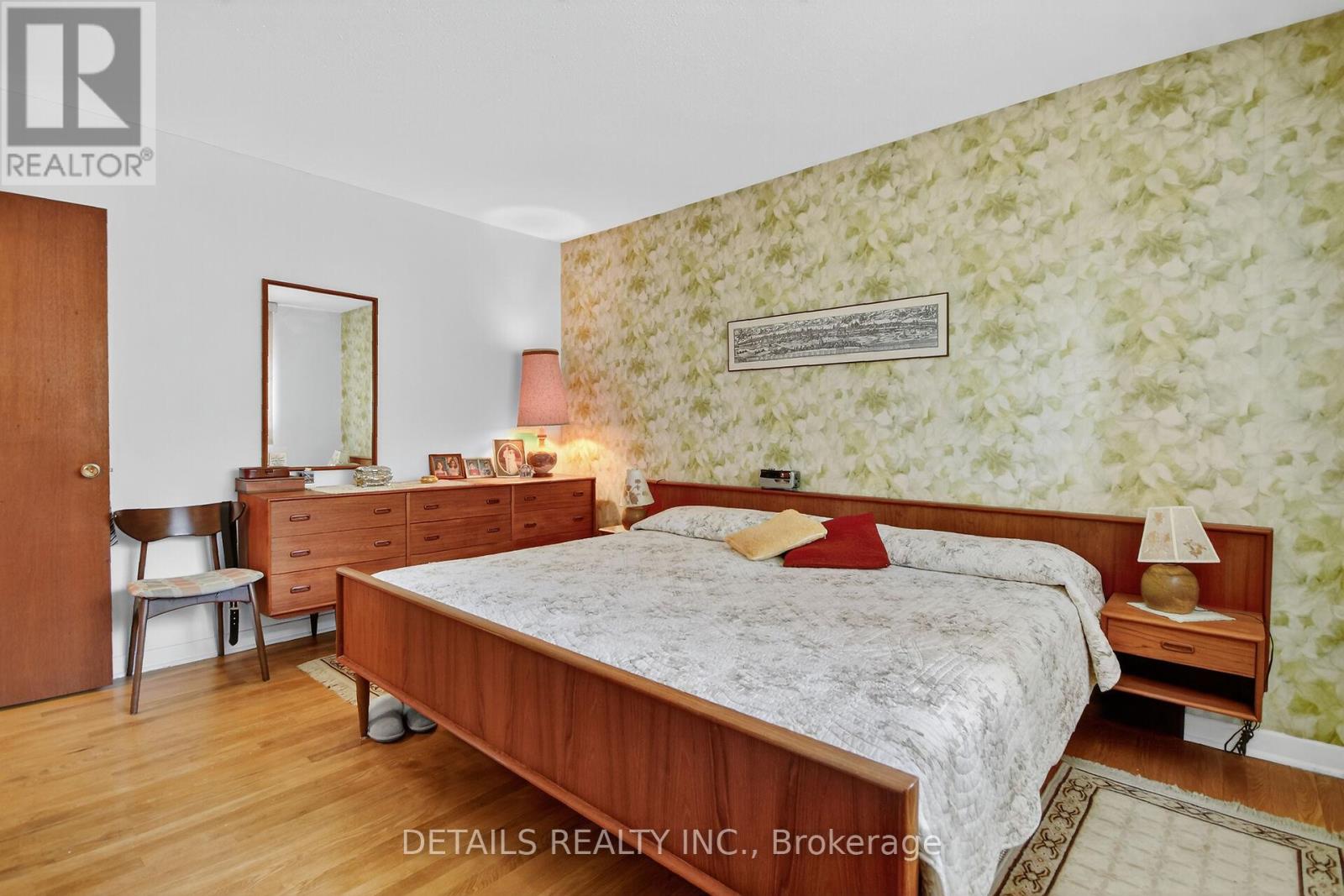 101 Hilliard Avenue, Ottawa, Ontario  K2E 6C5 - Photo 15 - X12430349