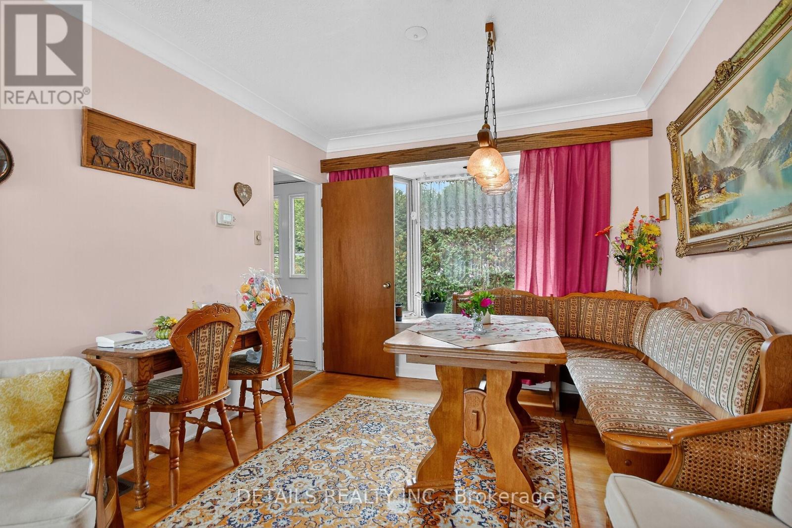 101 Hilliard Avenue, Ottawa, Ontario  K2E 6C5 - Photo 8 - X12430349