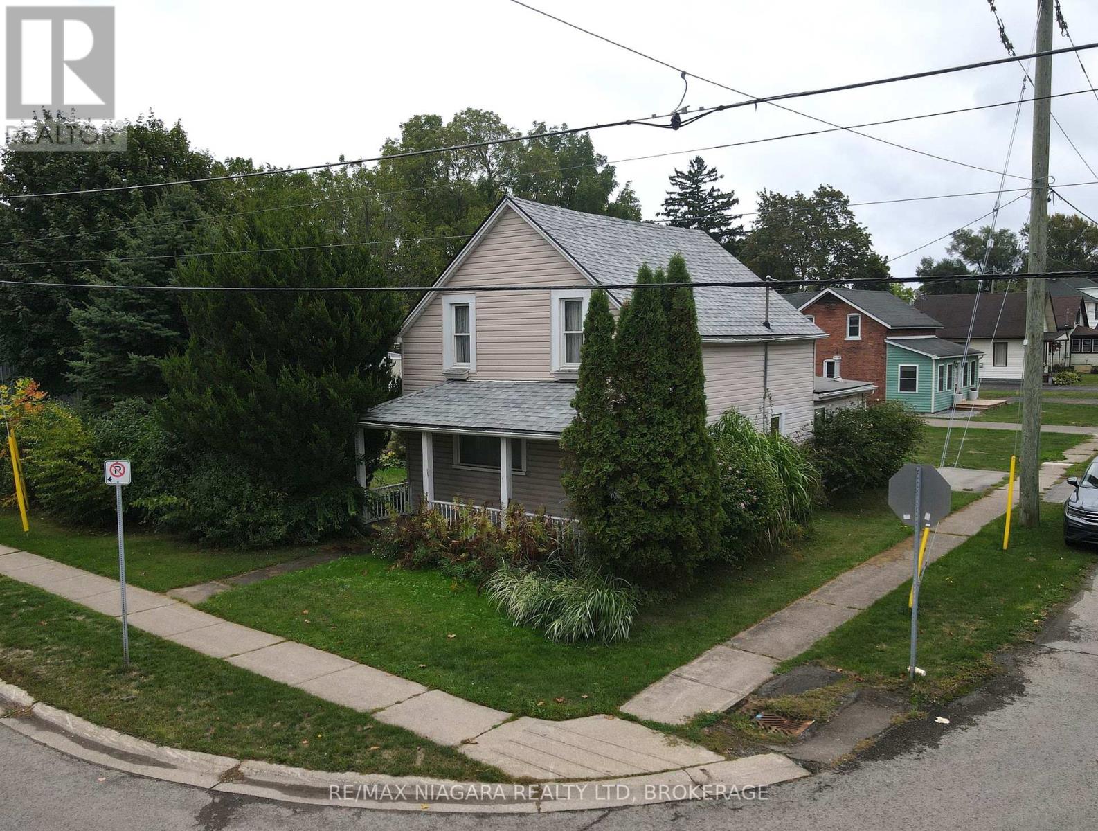 3721 Dominion Road, Fort Erie, Ontario  L0S 1N0 - Photo 2 - X12430311