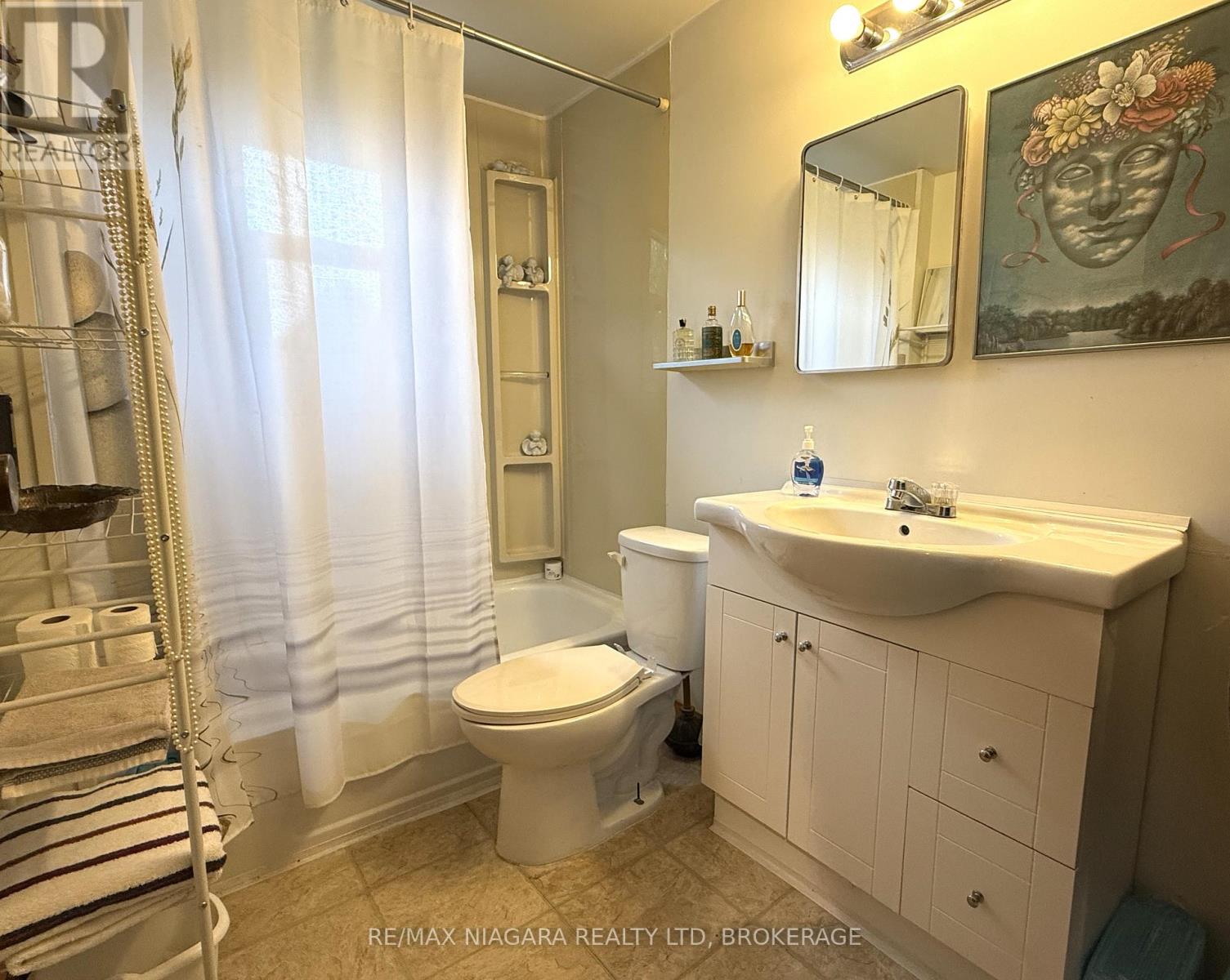 3721 Dominion Road, Fort Erie, Ontario  L0S 1N0 - Photo 21 - X12430311