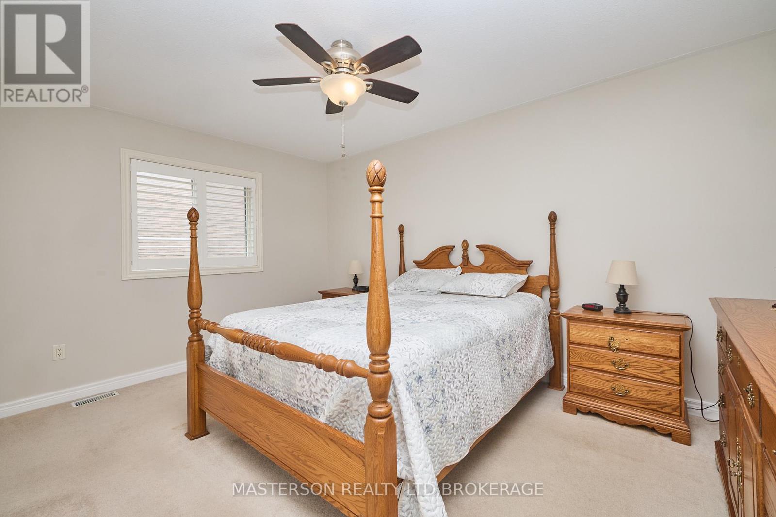 6906 Kelly Drive, Niagara Falls (Forestview), Ontario  L2H 3J7 - Photo 14 - X12430312