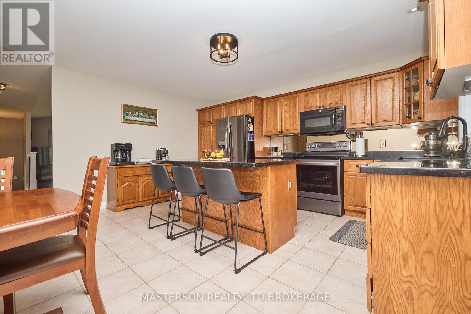 6906 Kelly Drive, Niagara Falls (Forestview), Ontario  L2H 3J7 - Photo 9 - X12430312