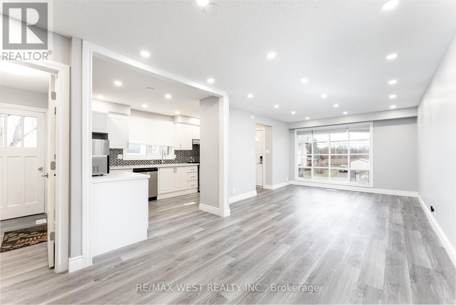 368 Fountain Street S, Cambridge, Ontario  N3H 1J3 - Photo 13 - X12430286