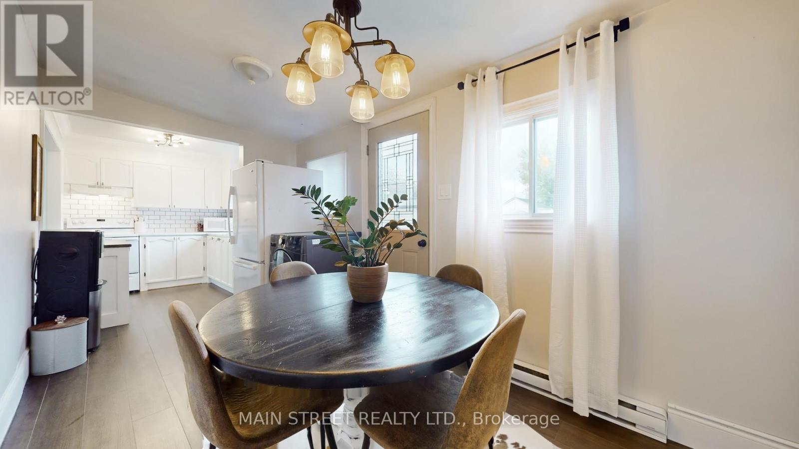 32 Rhodes Avenue, Kawartha Lakes, Ontario  L0C 1G0 - Photo 19 - X12430289