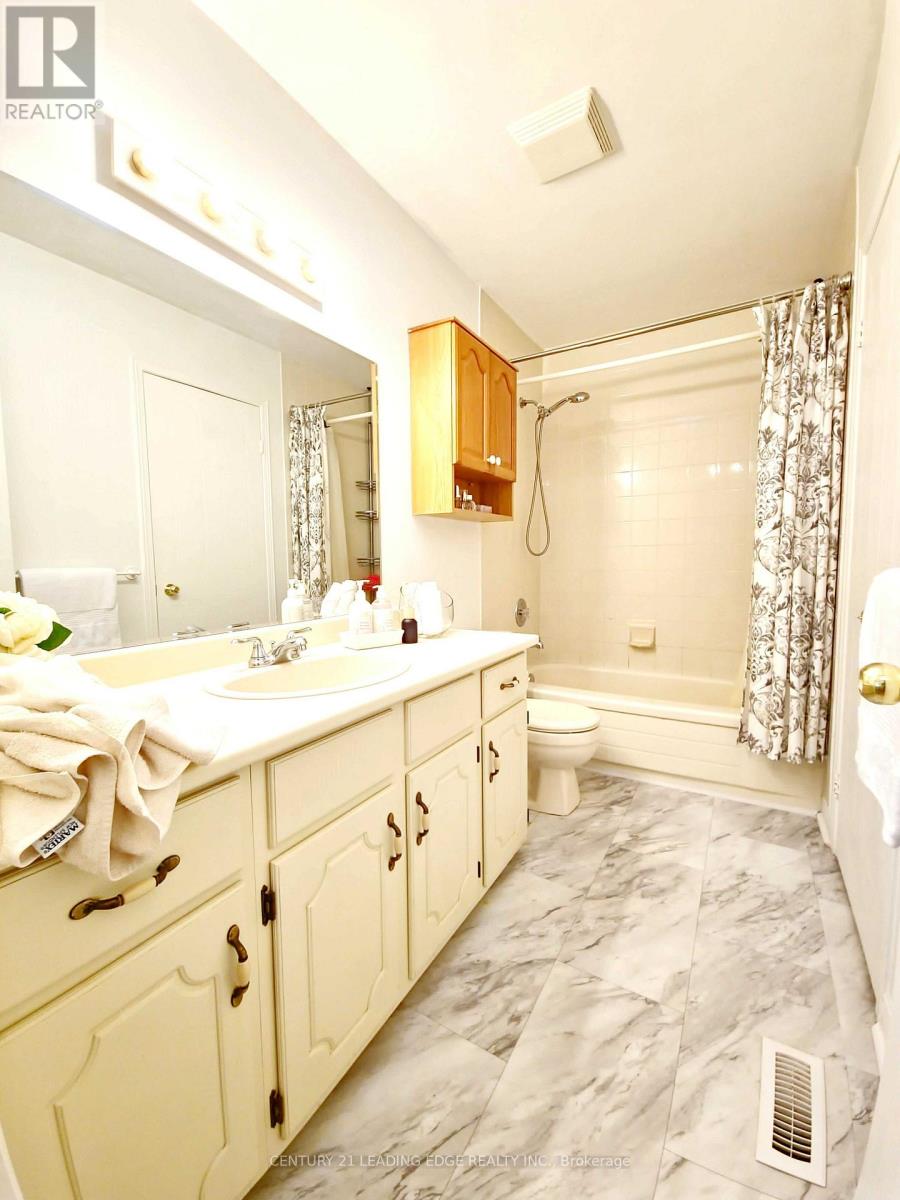 50 Barrydale Crescent, London North, Ontario  N6G 2X4 - Photo 8 - X12430296