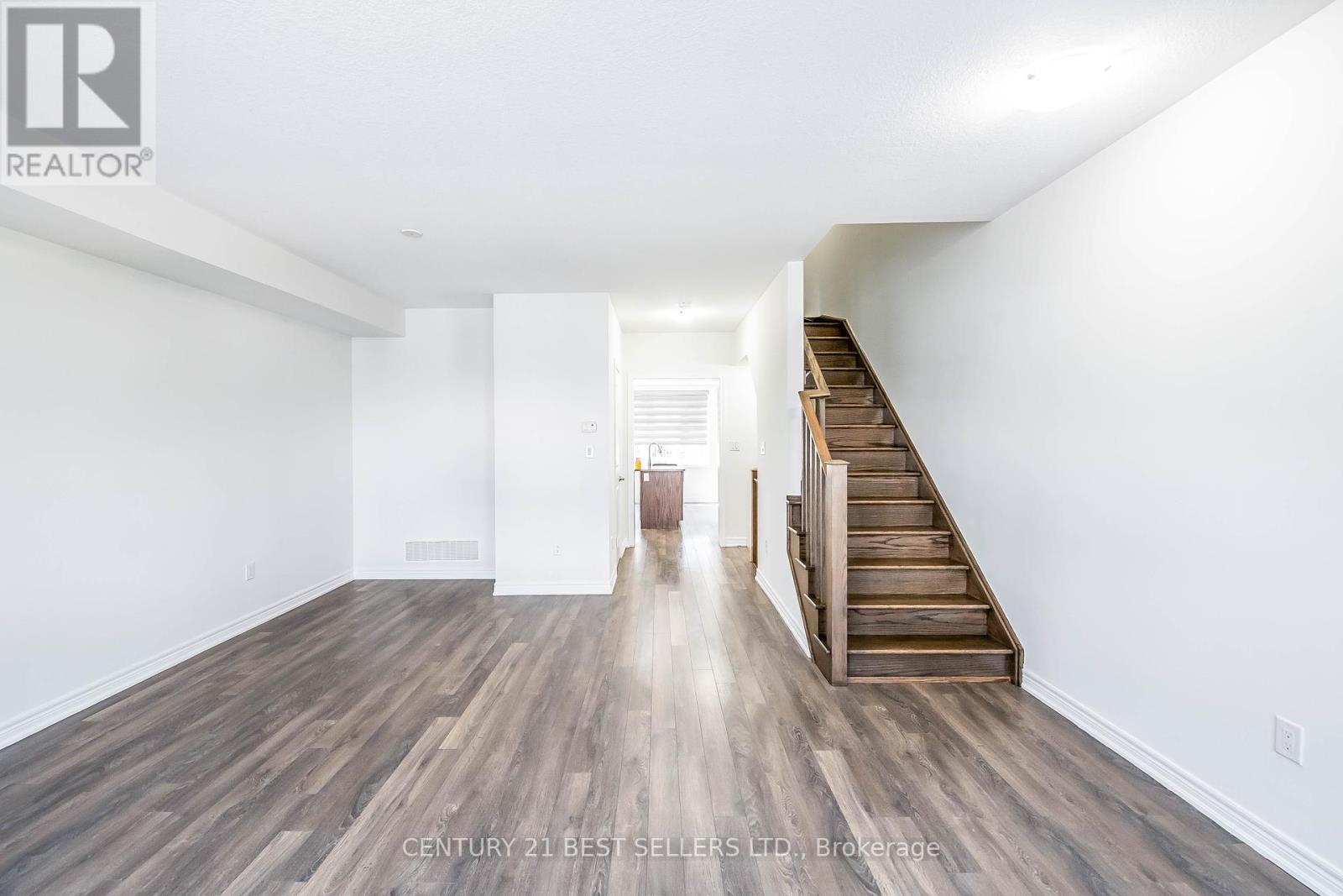23 Rapids Lane, Hamilton, Ontario  L8K 0A4 - Photo 10 - X12416950