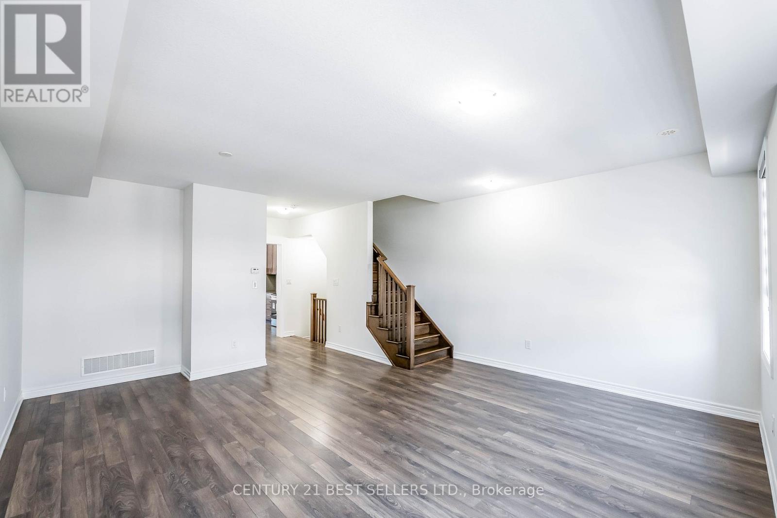 23 Rapids Lane, Hamilton, Ontario  L8K 0A4 - Photo 9 - X12416950
