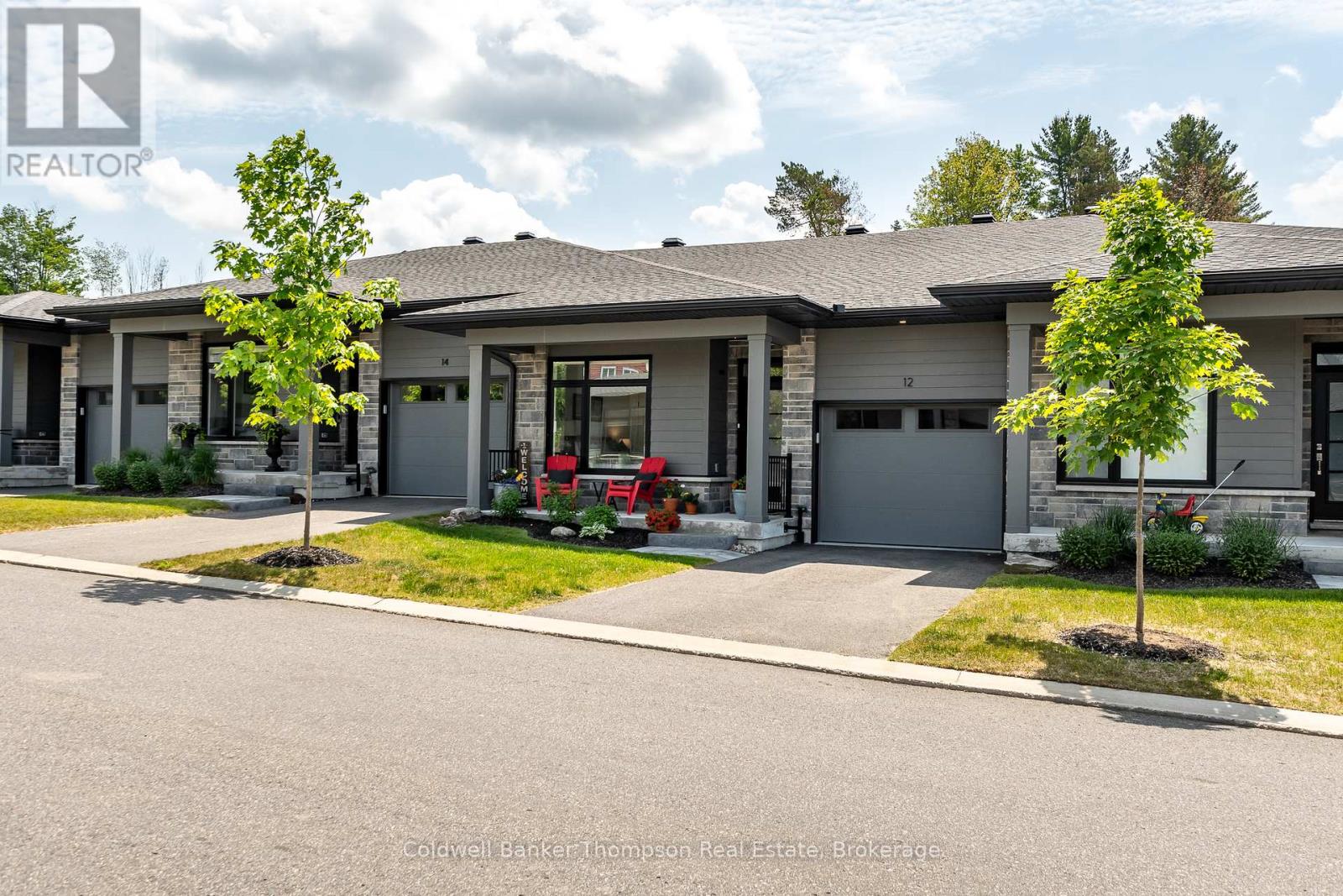 12 Blue Birch Lane, Huntsville, Ontario  P1H 0G4 - Photo 2 - X12425639