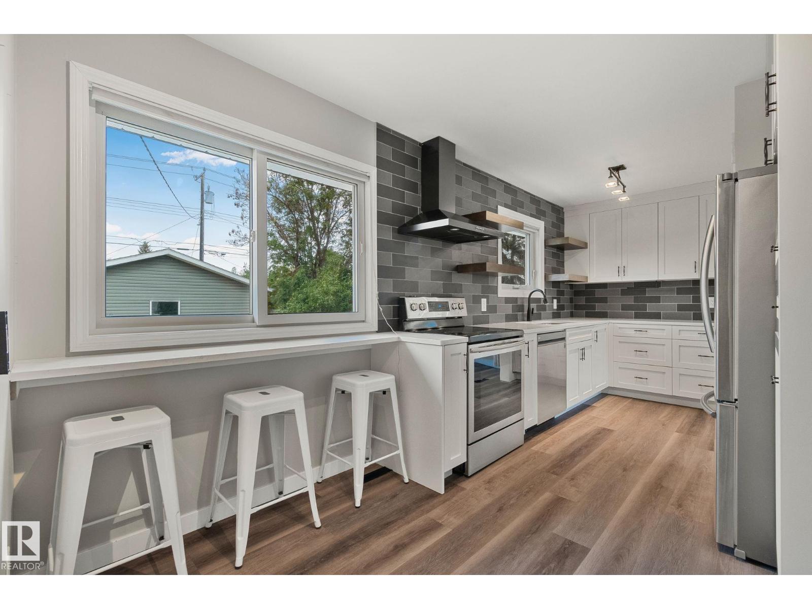 10324 50 St Nw, Edmonton, Alberta  T6A 2C4 - Photo 5 - E4459583