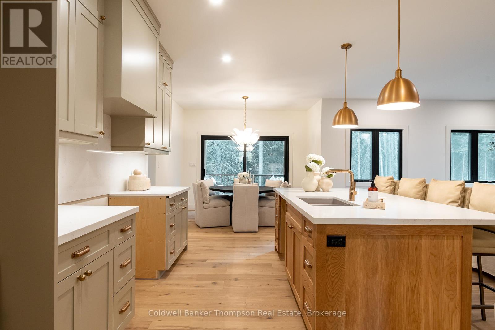 27 Crimson Lane, Huntsville, Ontario  P0B 1L0 - Photo 11 - X12287134