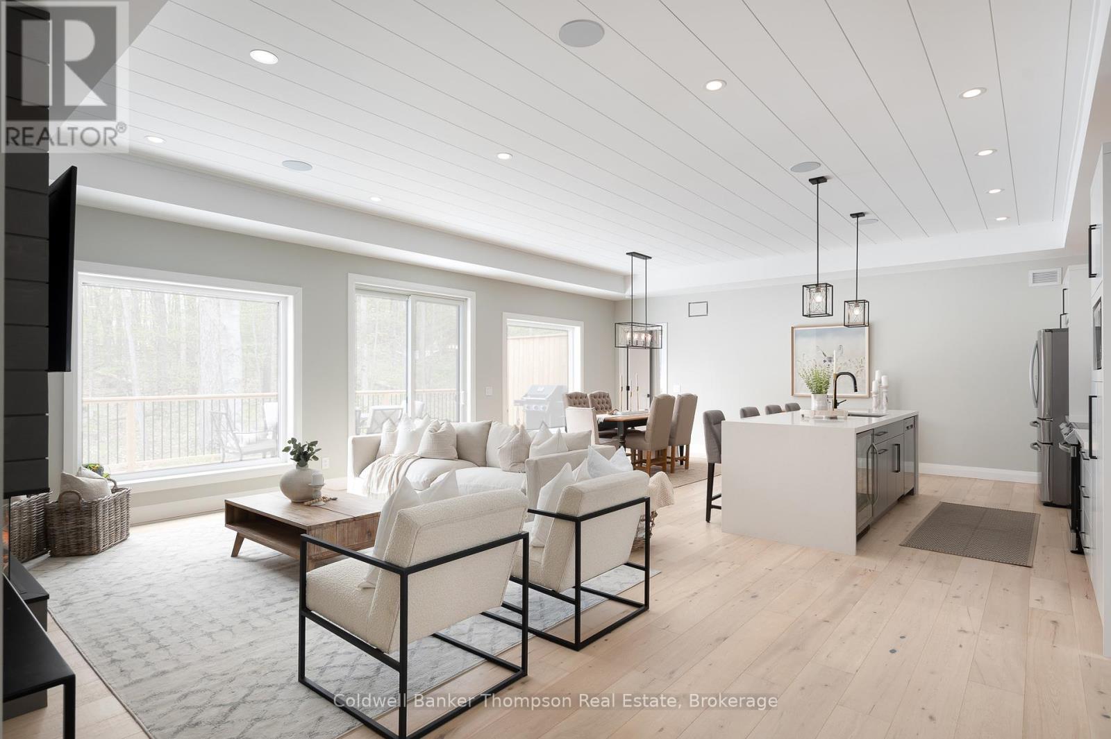 14 Mackenzie Drive, Huntsville, Ontario  P1H 0A1 - Photo 6 - X12367779