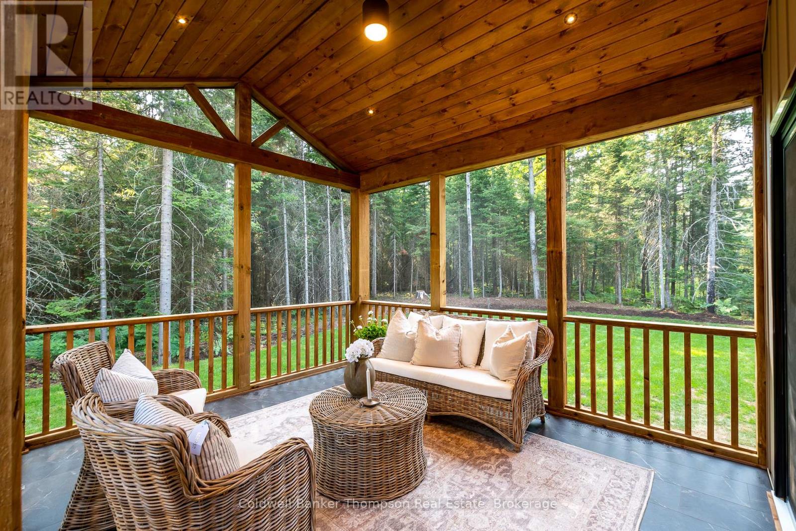 27 Crimson Lane, Huntsville, Ontario  P0B 1L0 - Photo 12 - X12287134